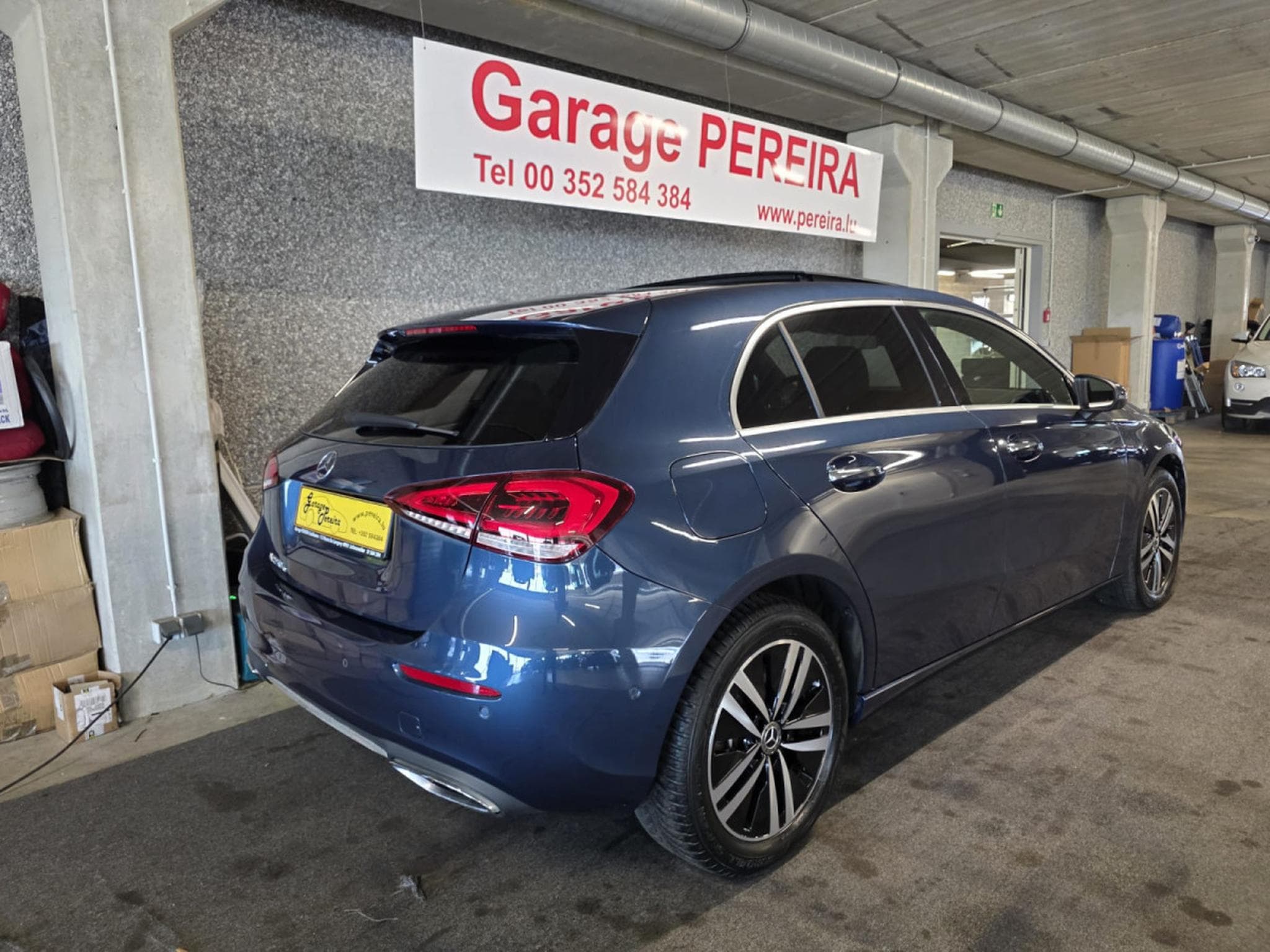 Mercedes A 250 e Plug in PROGRESSIVE LINE PANO CUIR NAVI 1 HAND (2022) - Foto 2