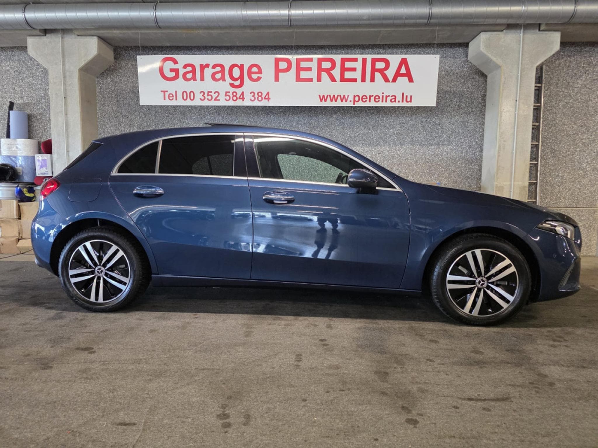 Mercedes A 250 e Plug in PROGRESSIVE LINE PANO CUIR NAVI 1 HAND (2022) - Foto 3