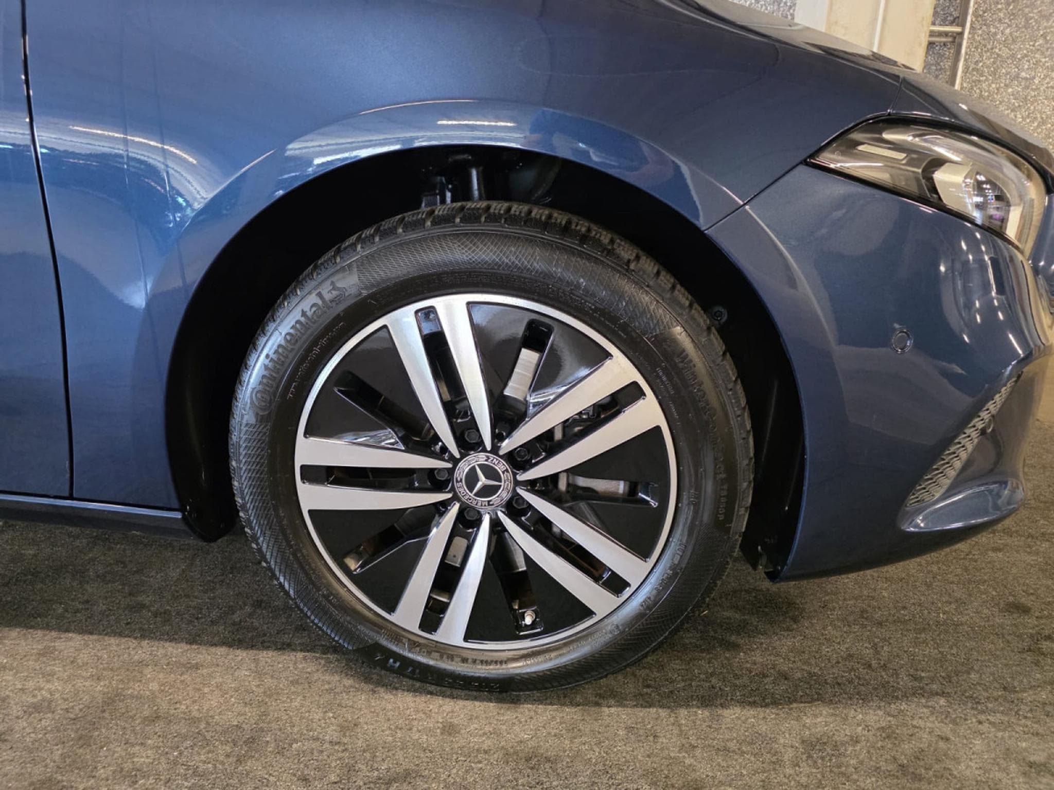 Mercedes A 250 e Plug in PROGRESSIVE LINE PANO CUIR NAVI 1 HAND (2022) - Foto 6