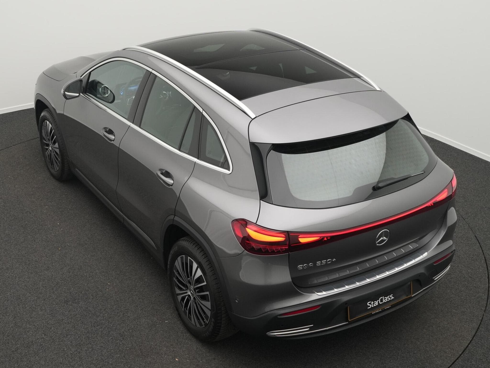 Mercedes EQA + Pano+LED+EasyPack+Kamera (2025) - Photo 11