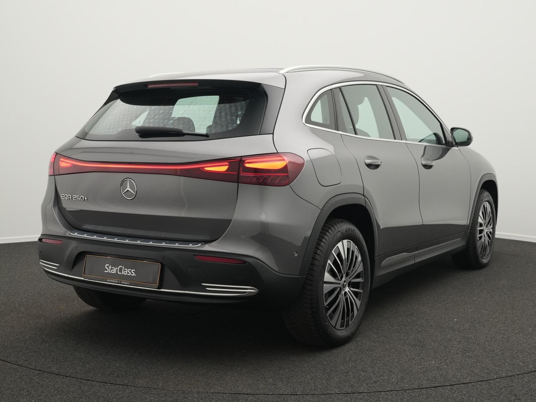 Mercedes EQA + Pano+LED+EasyPack+Kamera (2025) - Photo 3