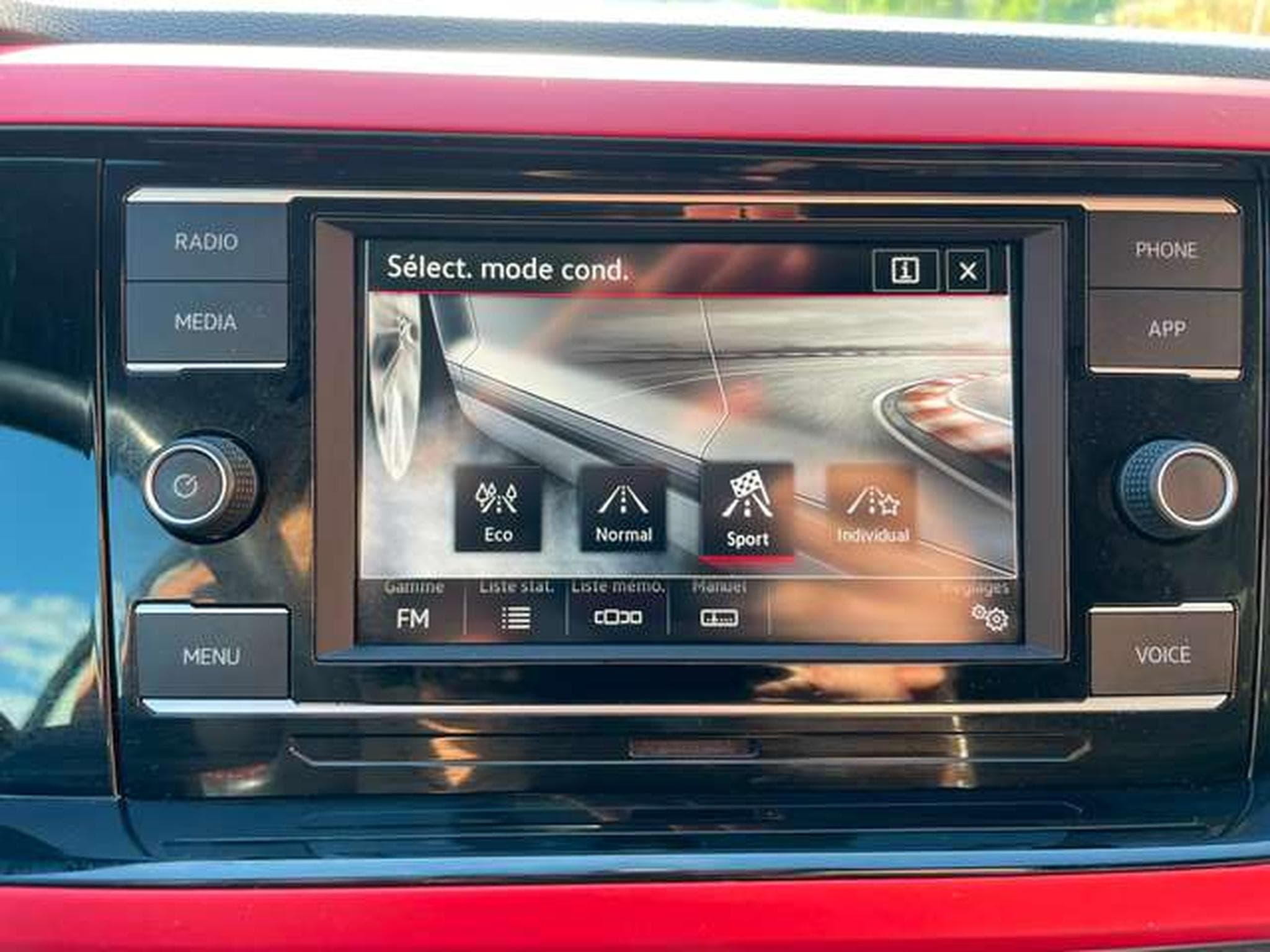 VW Polo Polo 2.0 TSI DSG GTI - JUSQU'A 36 MOIS DE GARANTIE (2020) - Foto 20