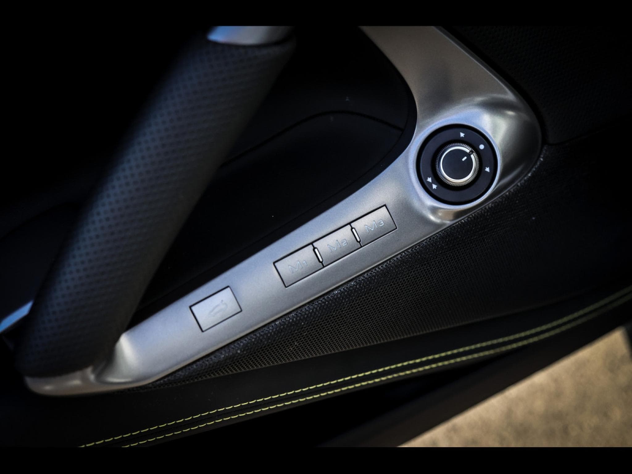 Ferrari 812 Superfast 6.5 V12 - GRIGIO SILVERSTONE 740 – FERRARI WARRANT (2020) - Foto 16