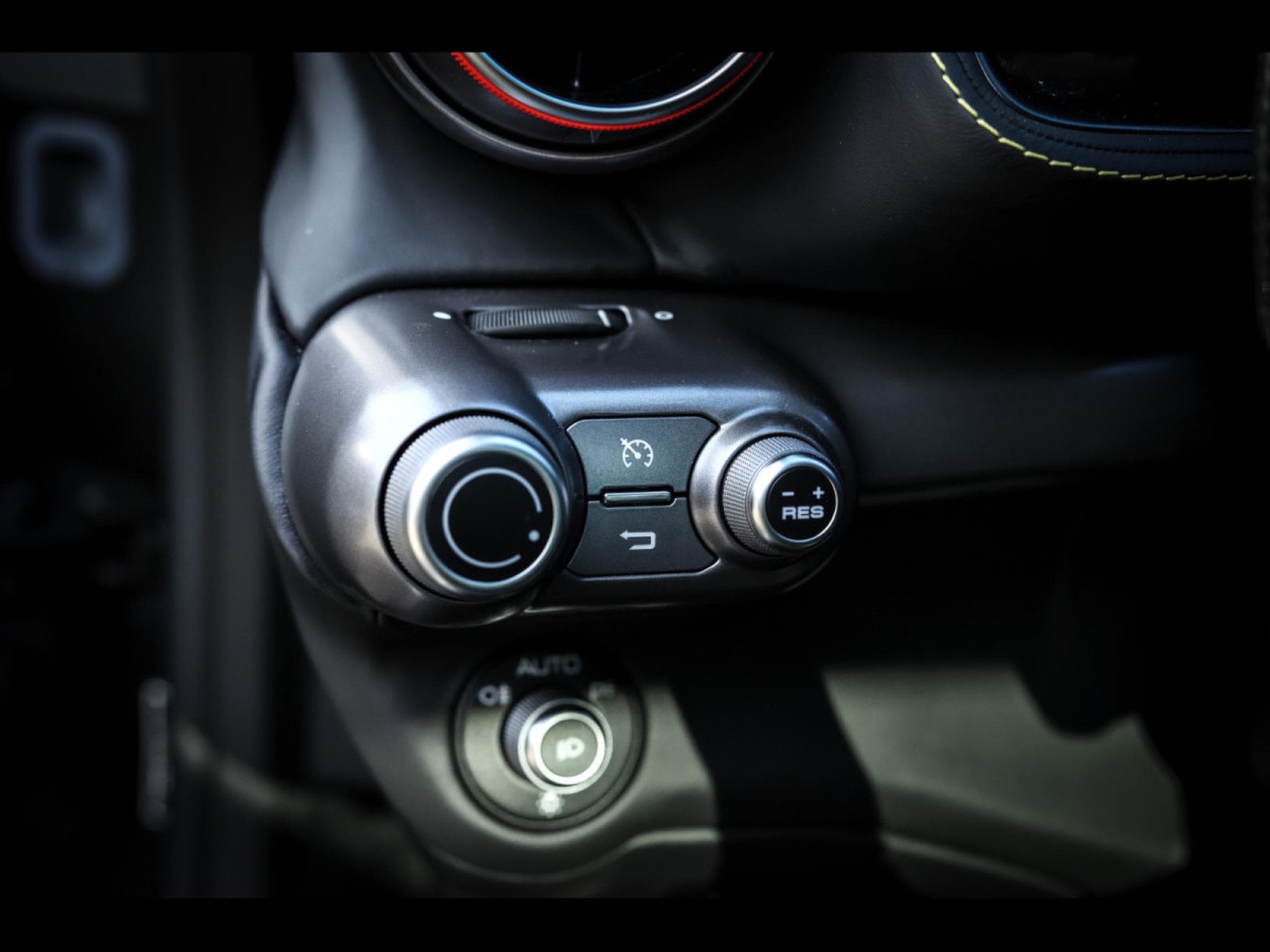 Ferrari 812 Superfast 6.5 V12 - GRIGIO SILVERSTONE 740 – FERRARI WARRANT (2020) - Foto 19