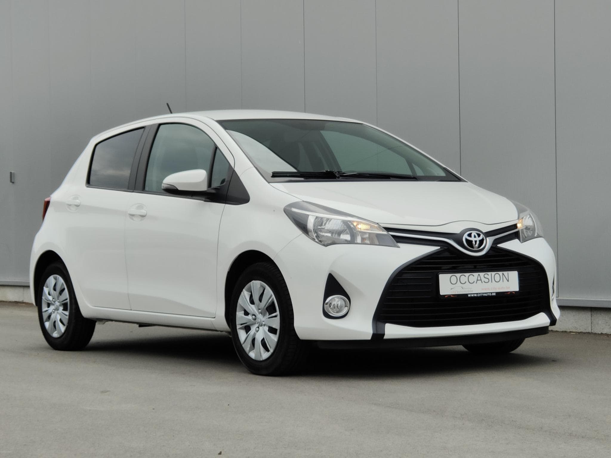 Toyota Yaris 1.3 VVT-I GPS BLUETOOTH CLIMATISATION (2016) - Photo 19