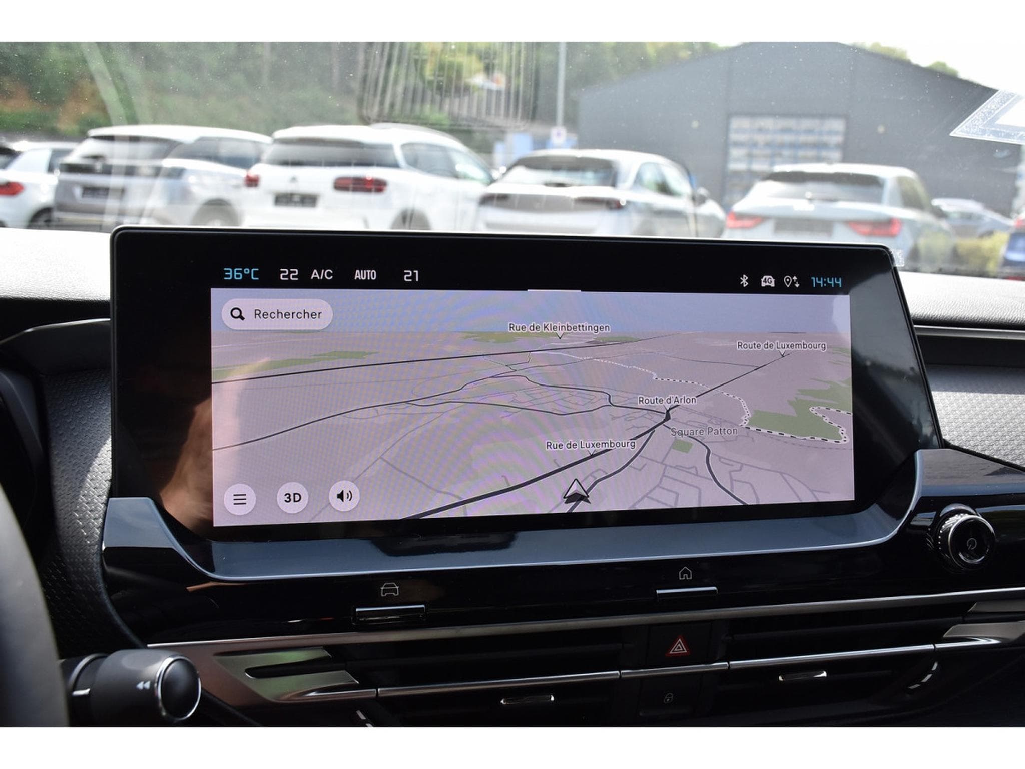 Citroën C5 X 1.2 PureTech PLUS EAT8 CUIR ACC HUD LANE NEUVE (2024) - Foto 10