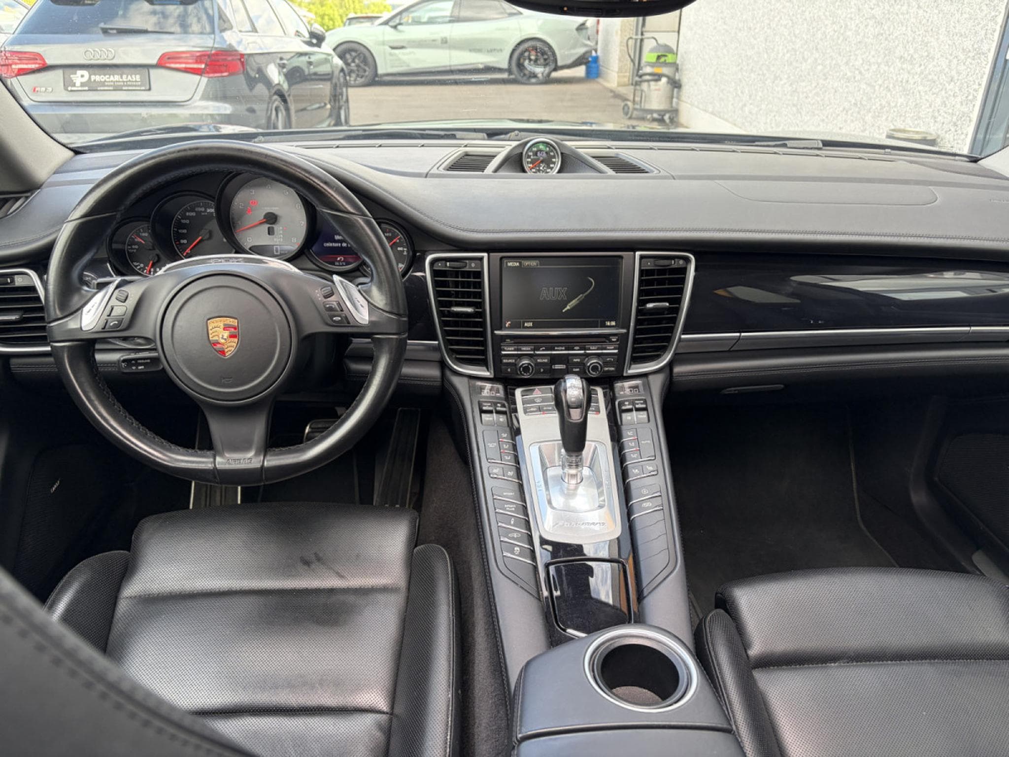 Porsche Panamera Panamera 4 S (2015) - Photo 15