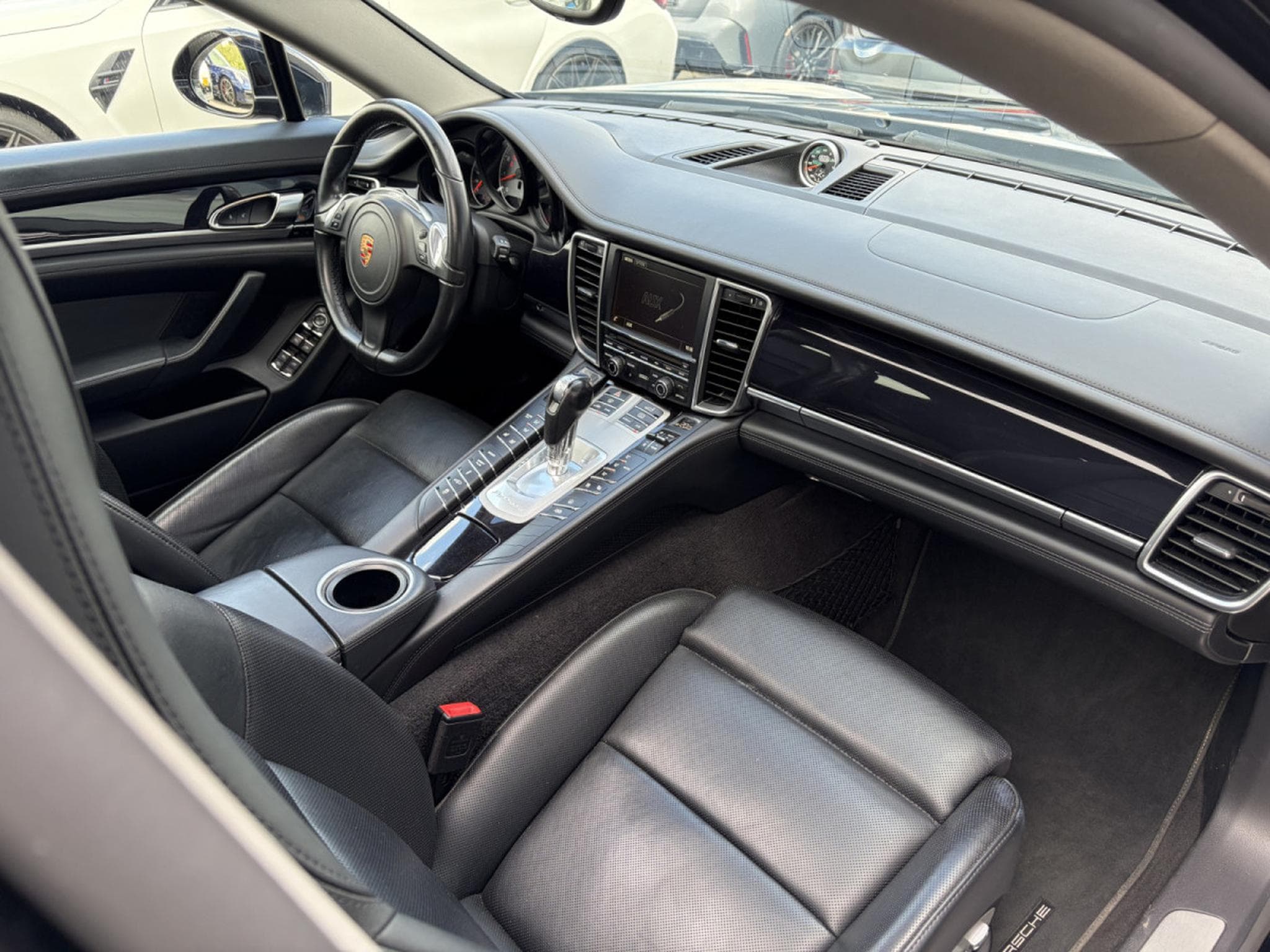 Porsche Panamera Panamera 4 S (2015) - Photo 18
