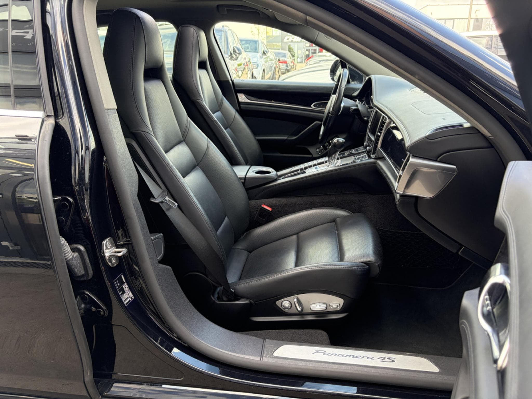 Porsche Panamera Panamera 4 S (2015) - Photo 19