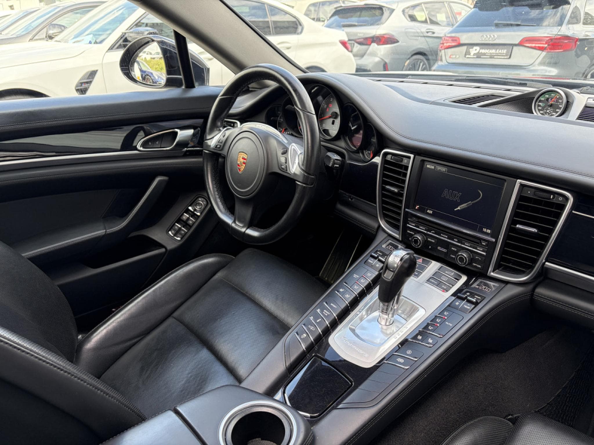 Porsche Panamera Panamera 4 S (2015) - Photo 20