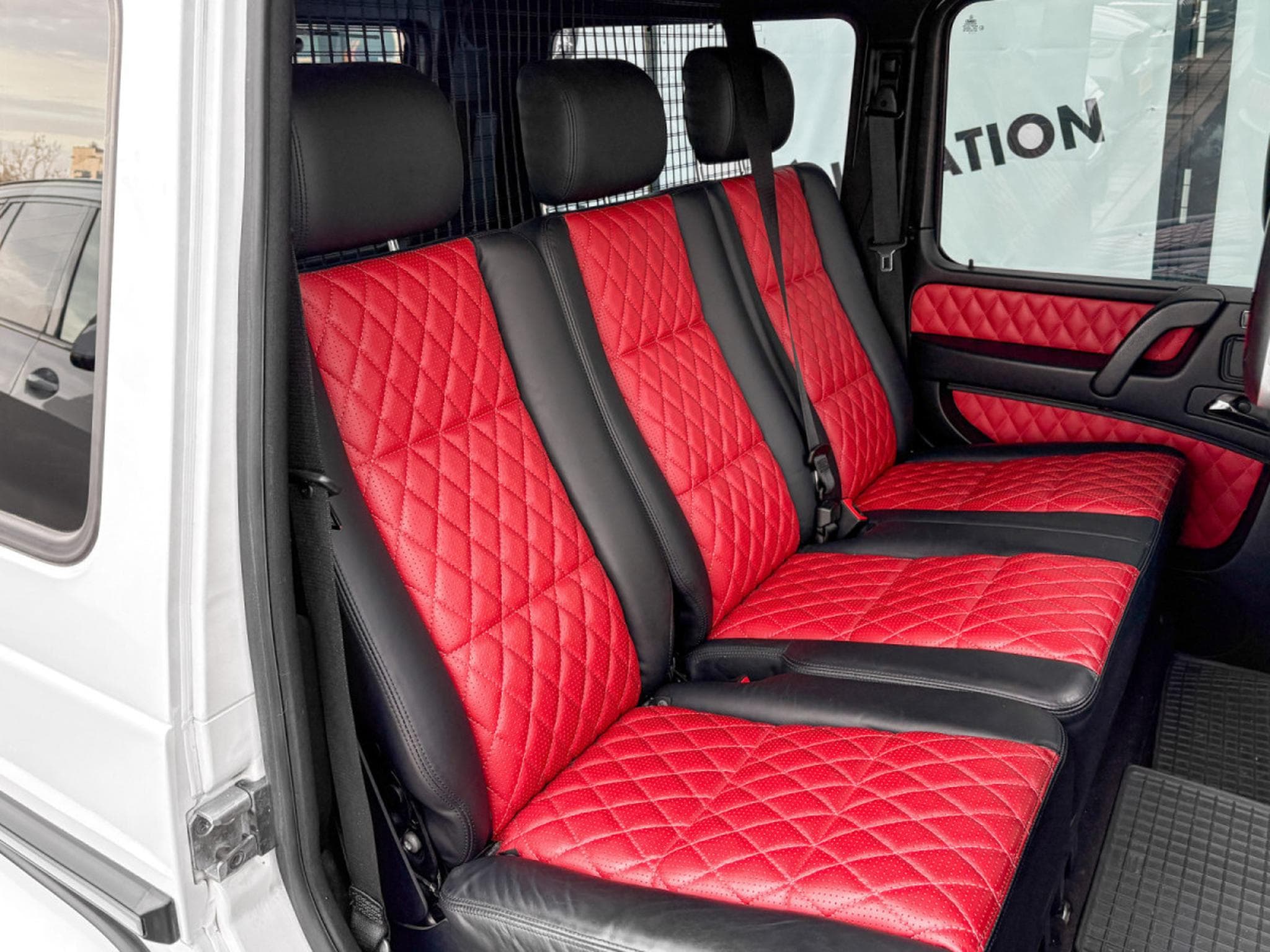 Mercedes G 63 AMG G63 AMG DESIGNO/DISTRO+/MULTMEDIA/VOLL (2015) - Photo 18