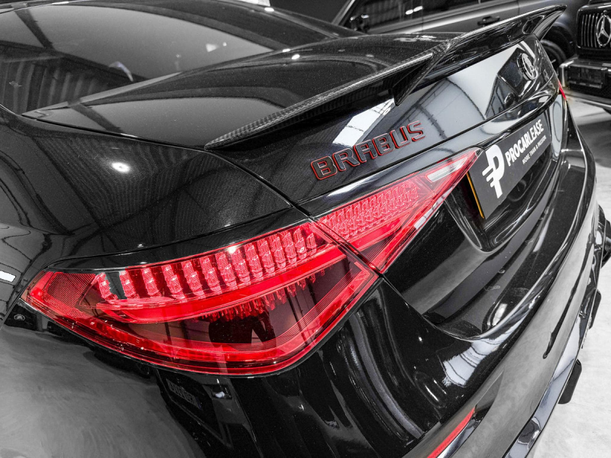 Mercedes S 580 S580e L 4MATIC BRABUS BODYKIT (2023) - Foto 23