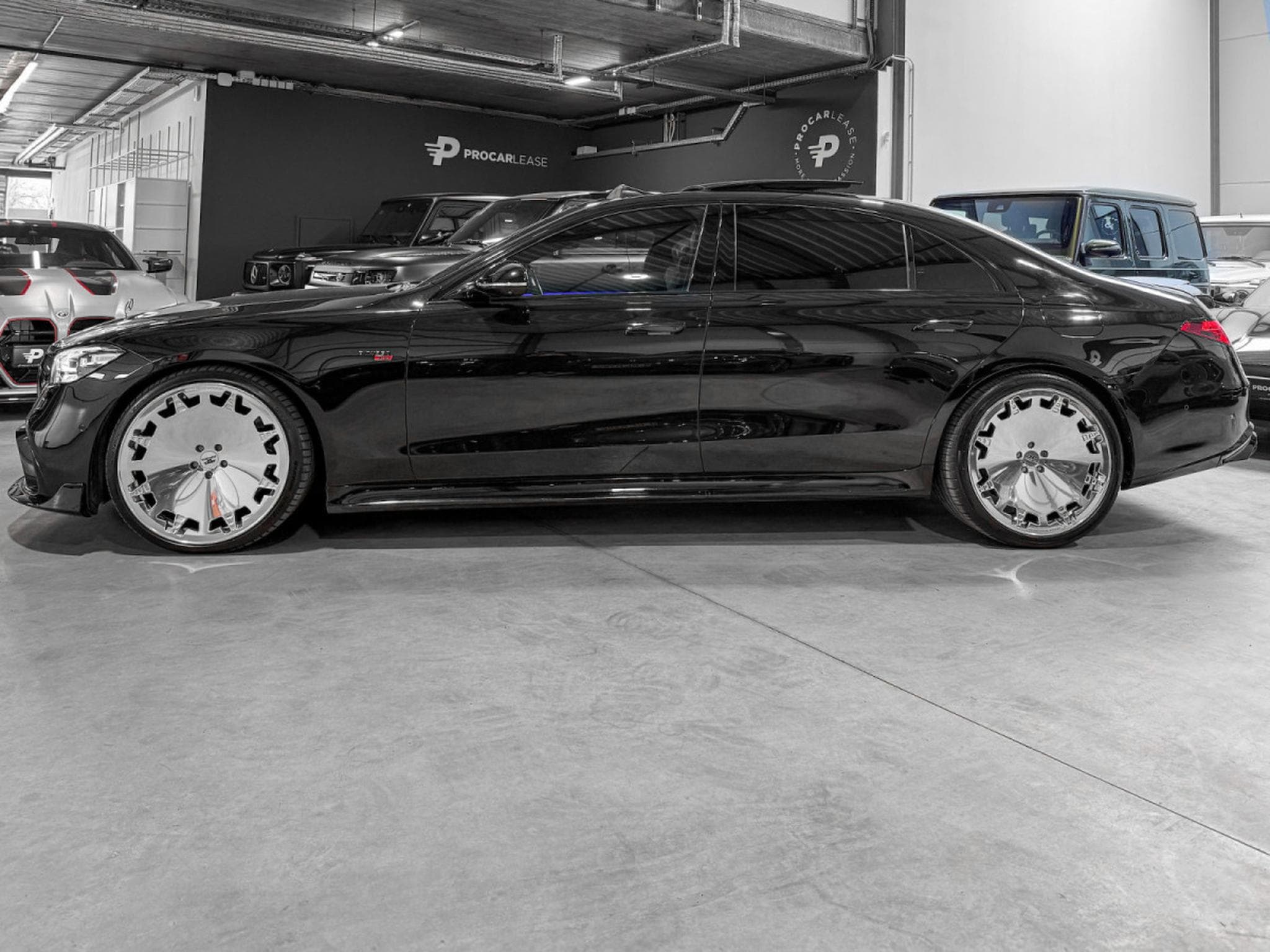 Mercedes S 580 S580e L 4MATIC BRABUS BODYKIT (2023) - Foto 3