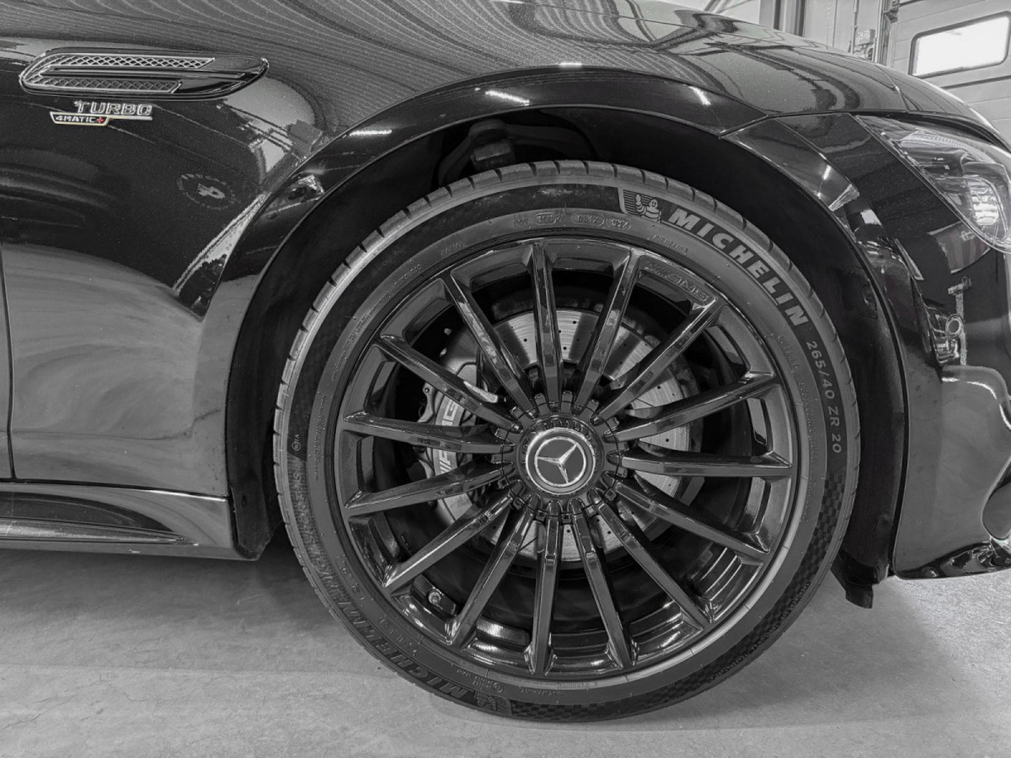 Mercedes AMG GT 4-Door GT53 4-Door / 4 MATIC/ RIDE CONTROL/ 360°/ AMG PERFORMANCE (2022) - Foto 16