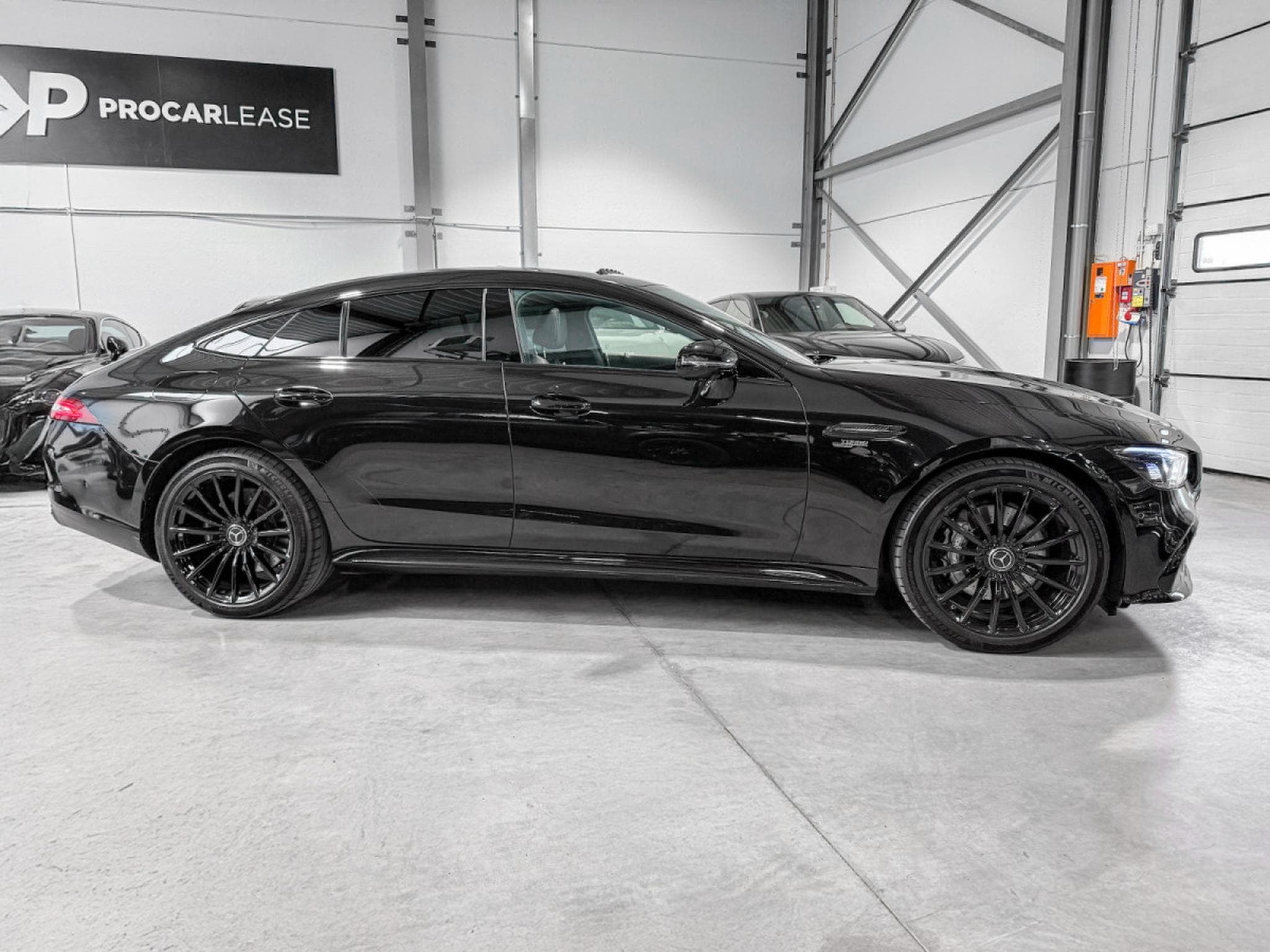 Mercedes AMG GT 4-Door GT53 4-Door / 4 MATIC/ RIDE CONTROL/ 360°/ AMG PERFORMANCE (2022) - Foto 4