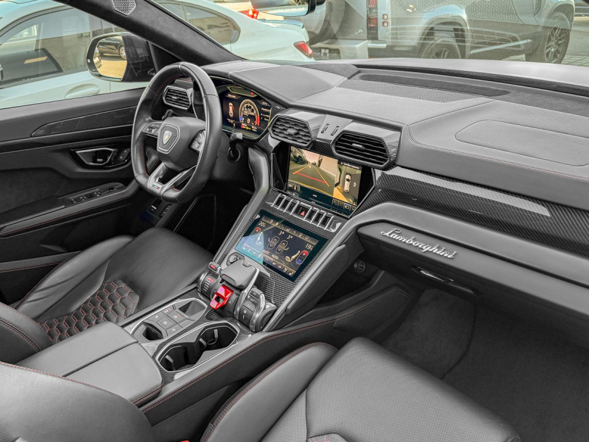 Lamborghini Urus 4.0 V8 Auto./PANO/22/360°/HUD/CARBON/VOLL (2021) - Photo 18