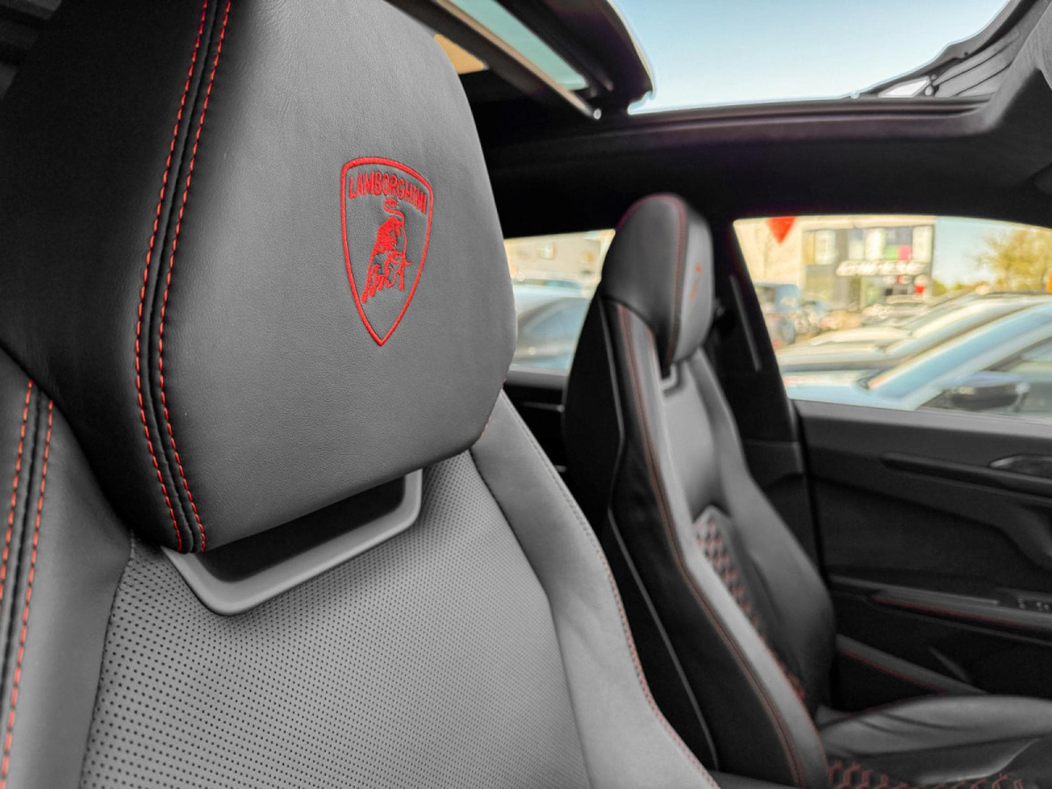 Lamborghini Urus 4.0 V8 Auto./PANO/22/360°/HUD/CARBON/VOLL (2021) - Photo 19