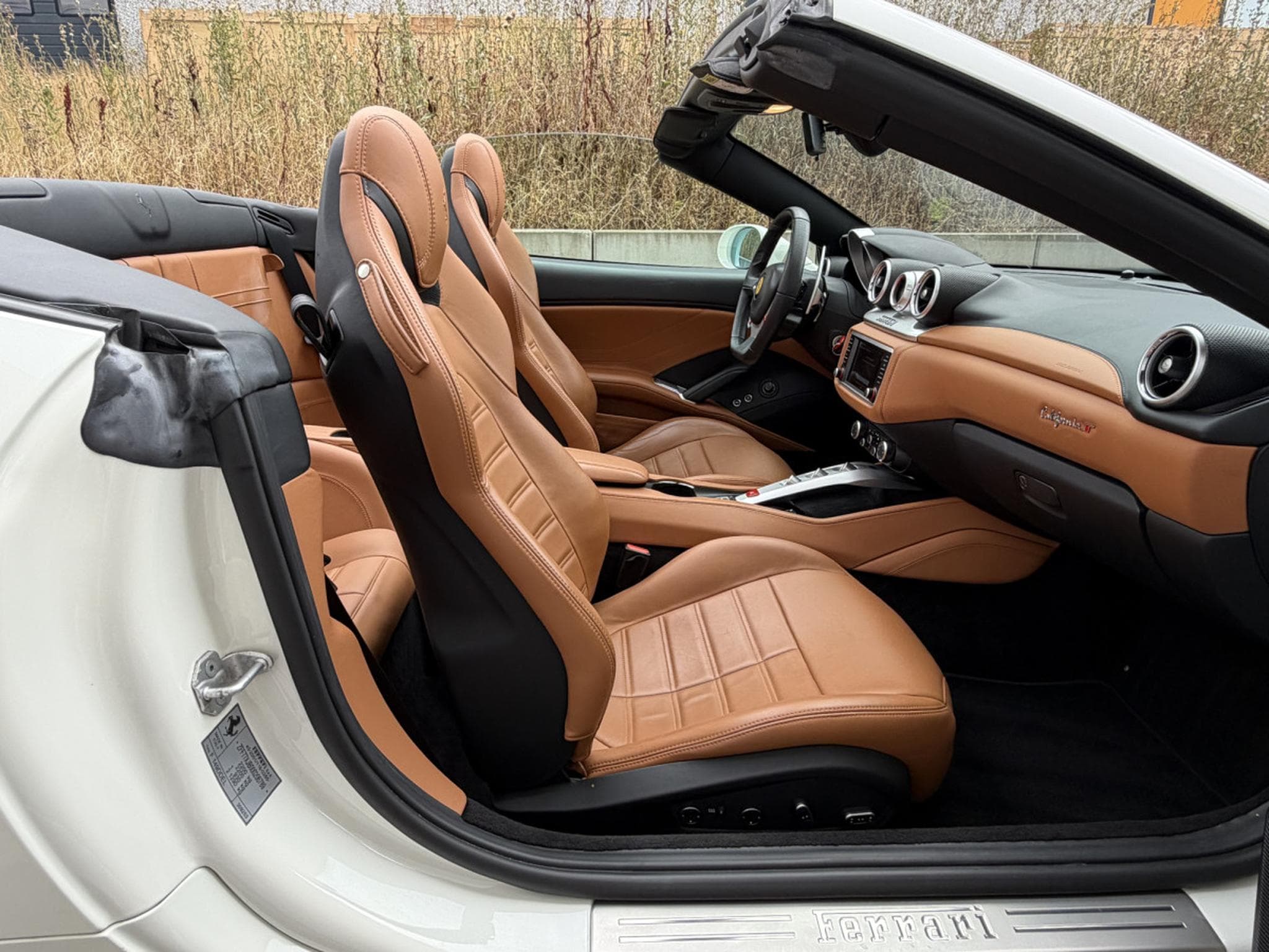 Ferrari California California T / 3.9 V8 / 4-Sitzer / (2015) - Photo 17
