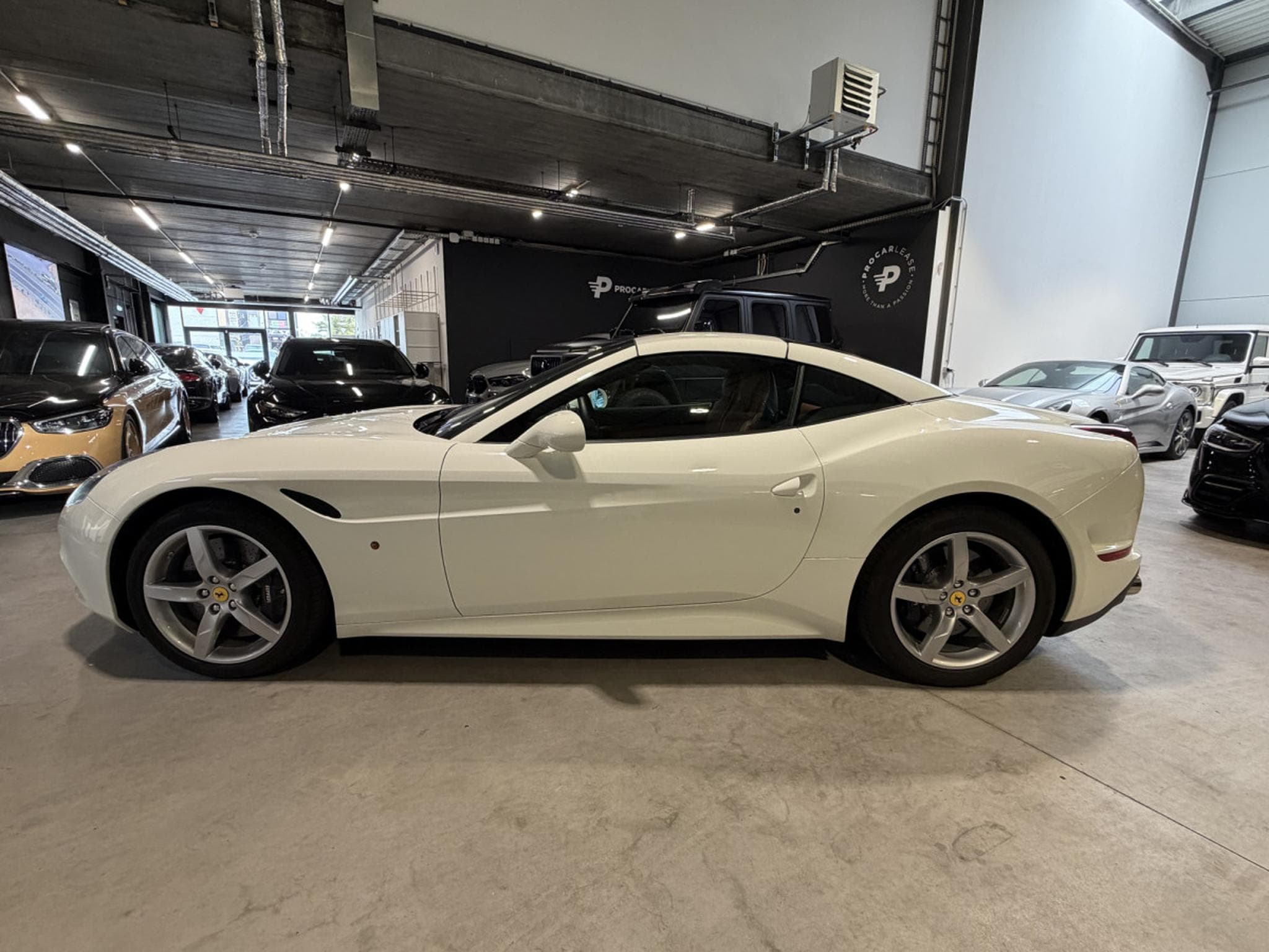 Ferrari California California T / 3.9 V8 / 4-Sitzer / (2015) - Photo 24