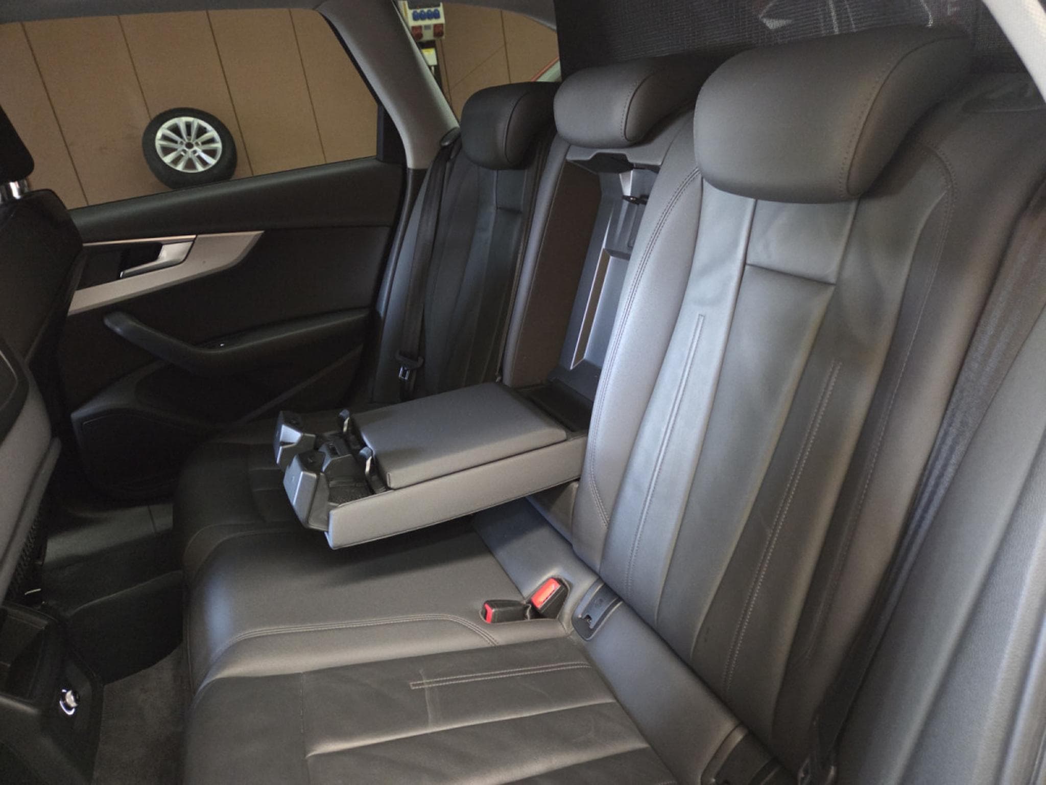 Audi A4 35 TDI 163CV AVANT S-TRONIC (2020) - Photo 20