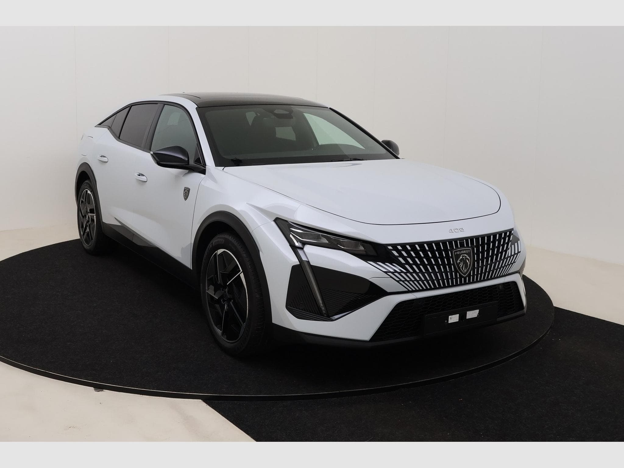 Peugeot E-408 GT (2026) - Photo 3