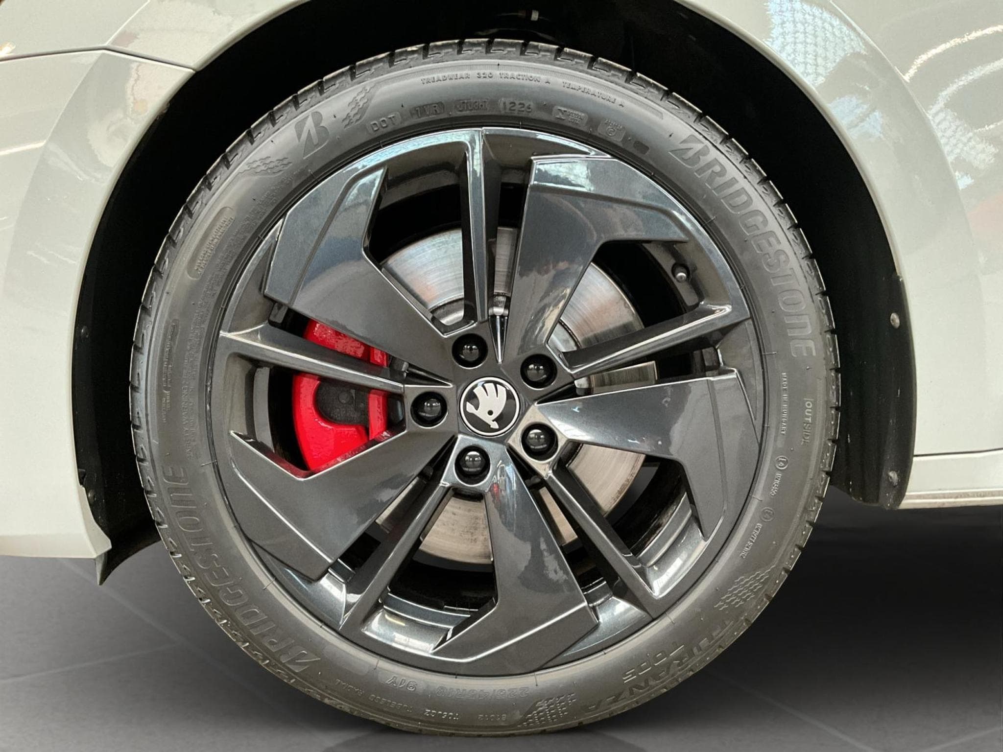 Skoda Octavia RS+DSG+P.Simply-Clever+LED (2025) - Foto 8