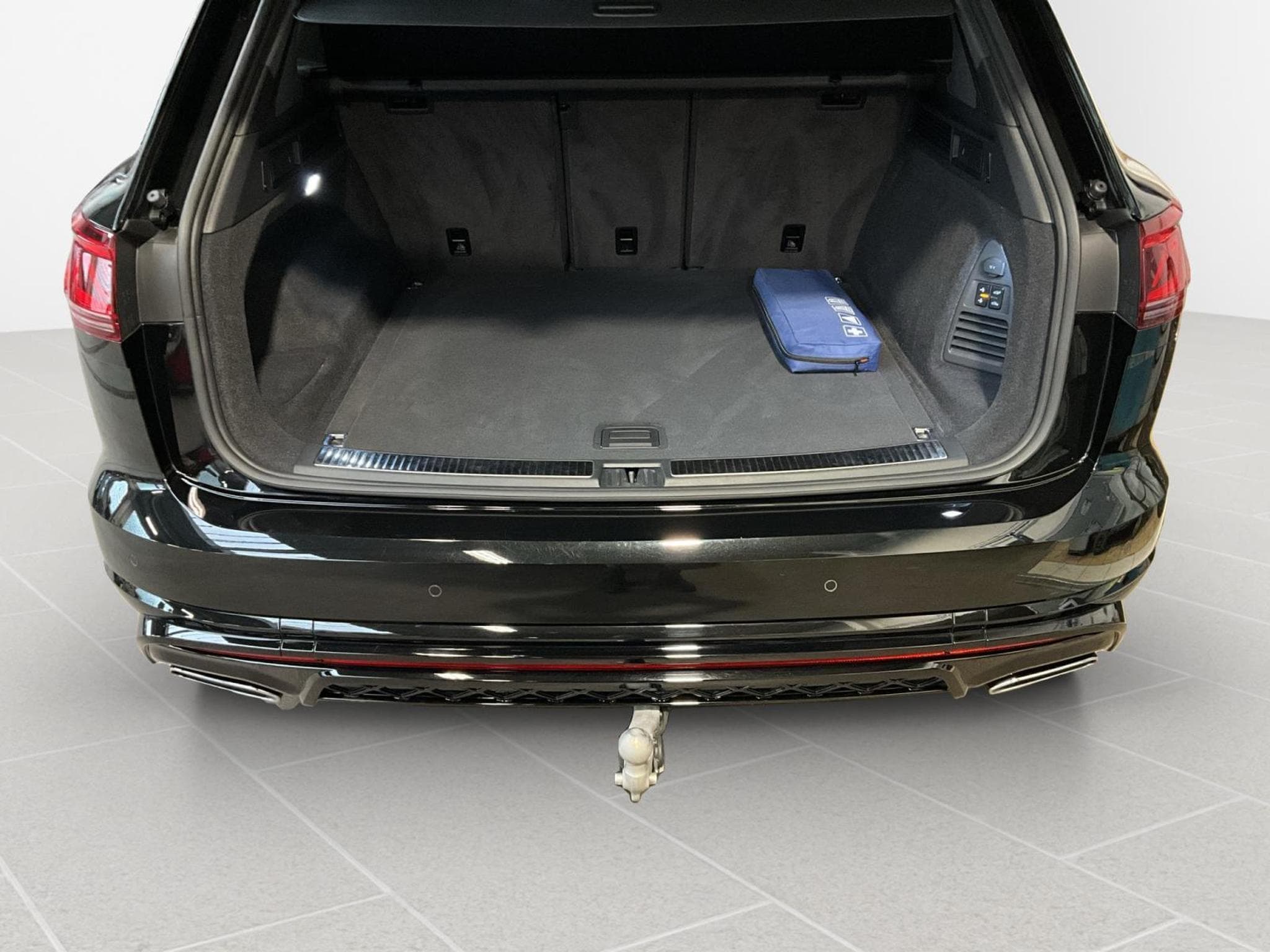 VW Touareg R-Line+V6+TDI+4M+IQ-Drive+P.Travel+Pano+Stand-H.+Luft. (2025) - Foto 17