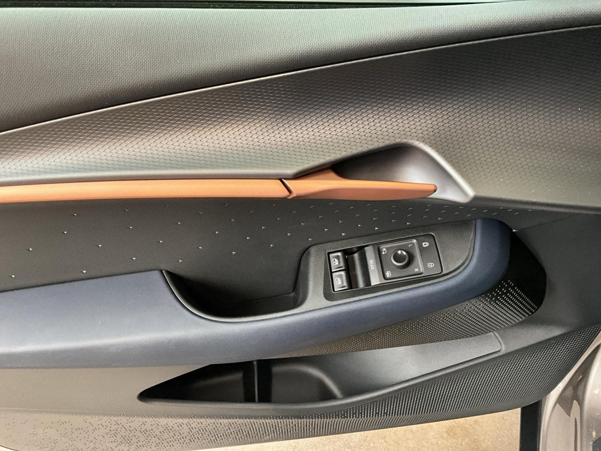 Cupra Tavascan 77kWh+VZ+4x4+LED+NAVI+P.Adrenaline (2024) - Foto 14