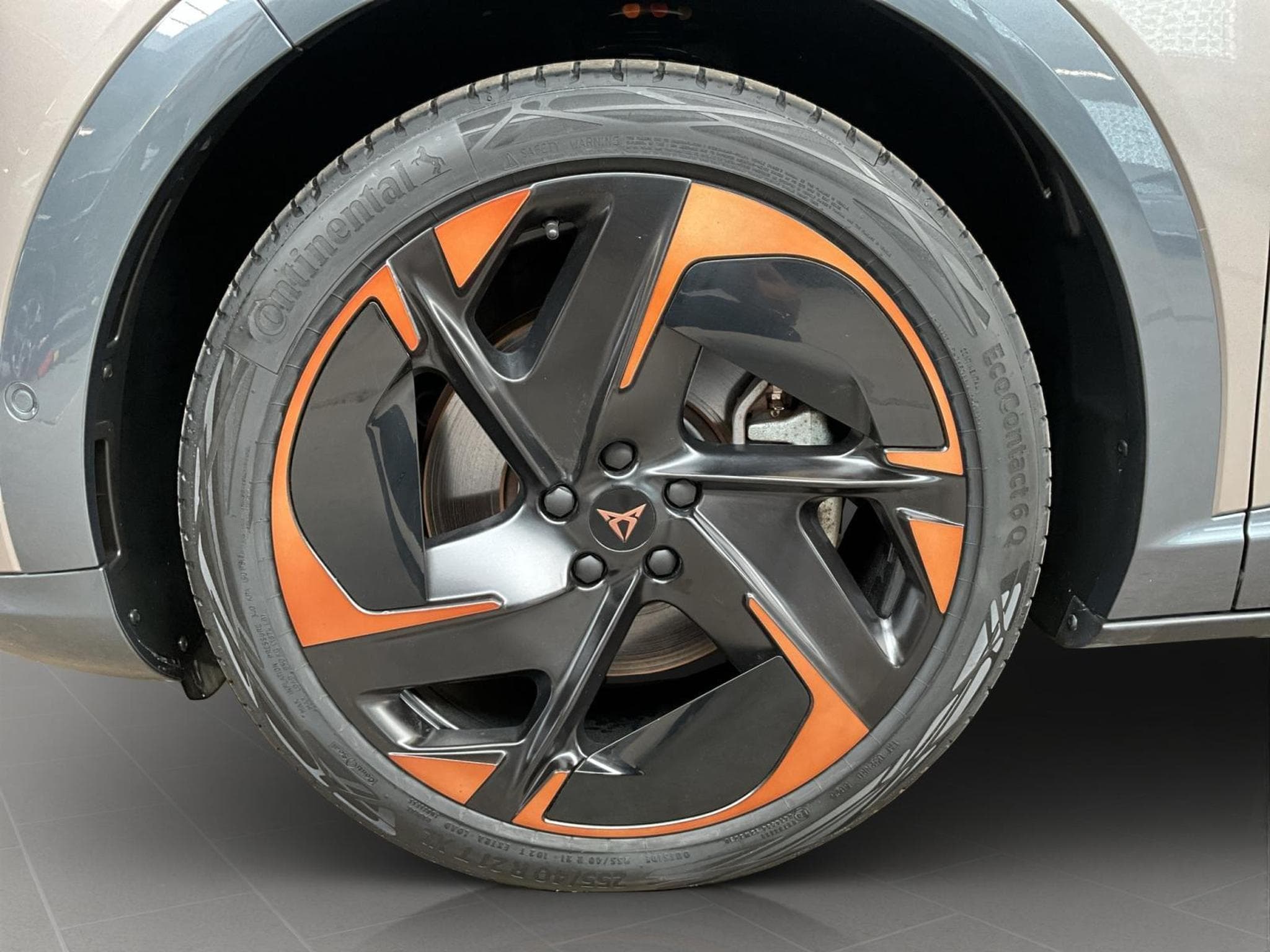 Cupra Tavascan 77kWh+VZ+4x4+LED+NAVI+P.Adrenaline (2024) - Foto 9