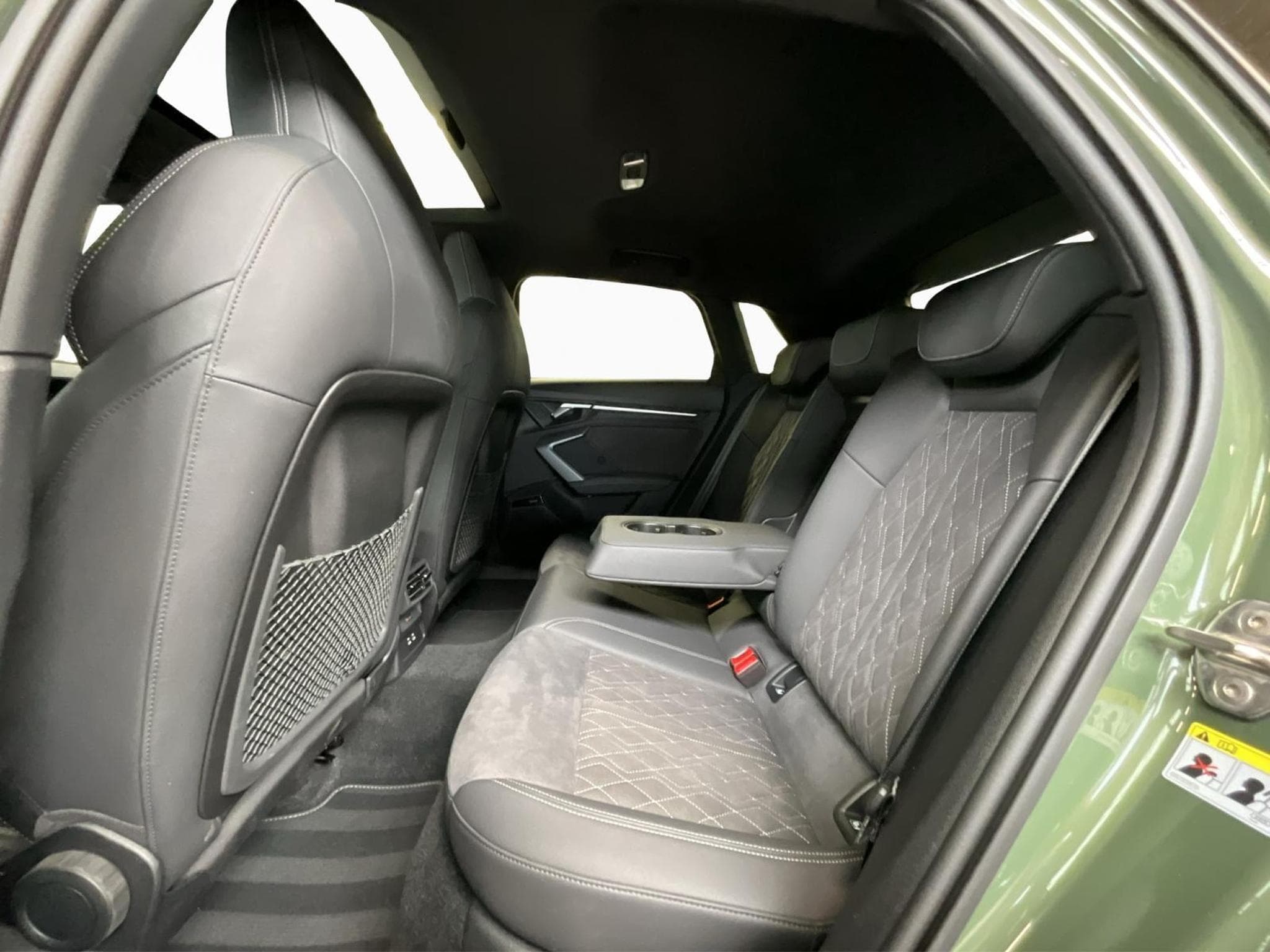 Audi S3 SB+TFSI+Quattro+S-Tronic+Pano+Matrix-LED (2025) - Foto 16