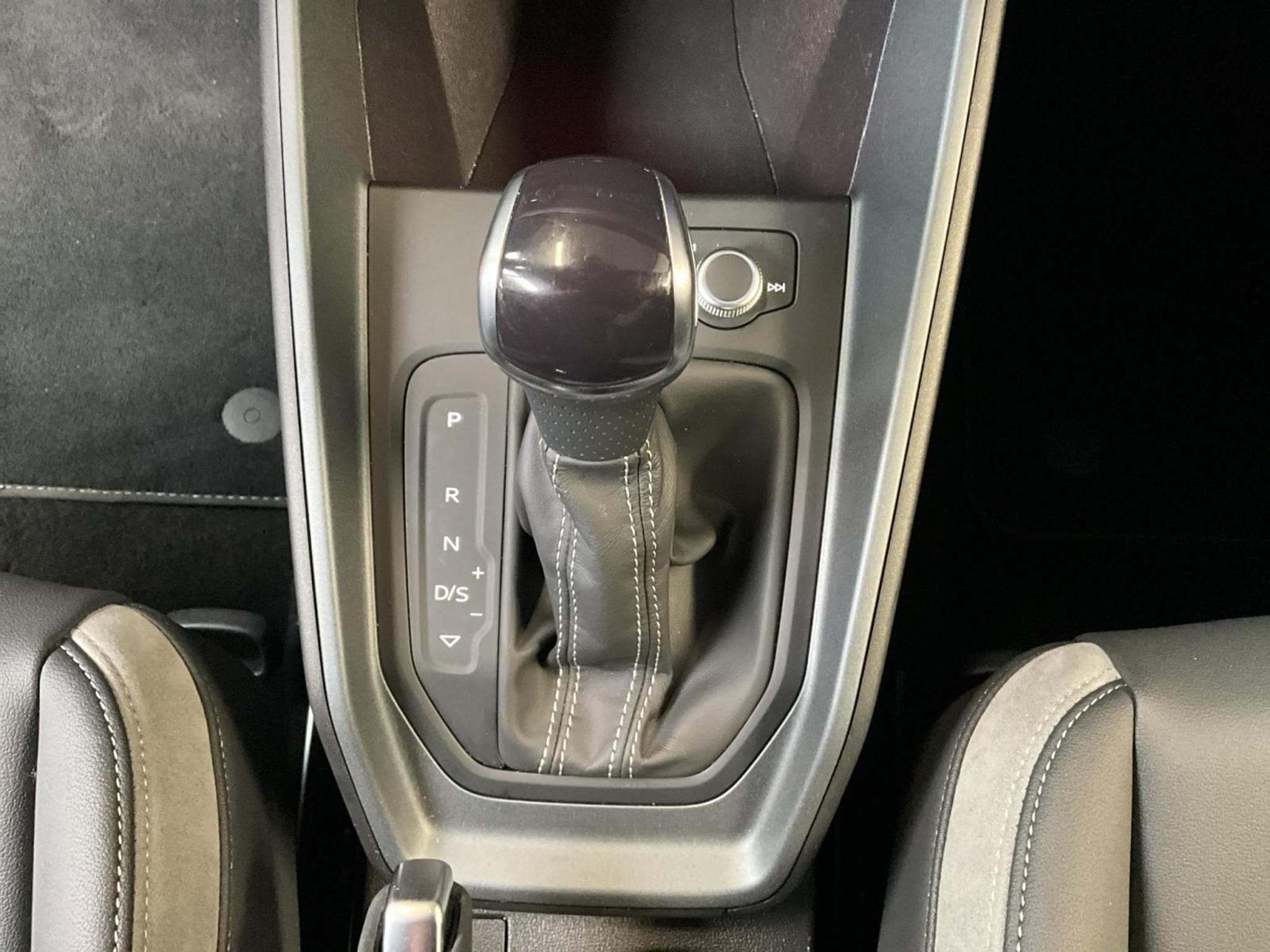 Audi A1 S-line+S-Tronic+30tfsi+P.Premium+P.Contraste (2022) - Foto 12