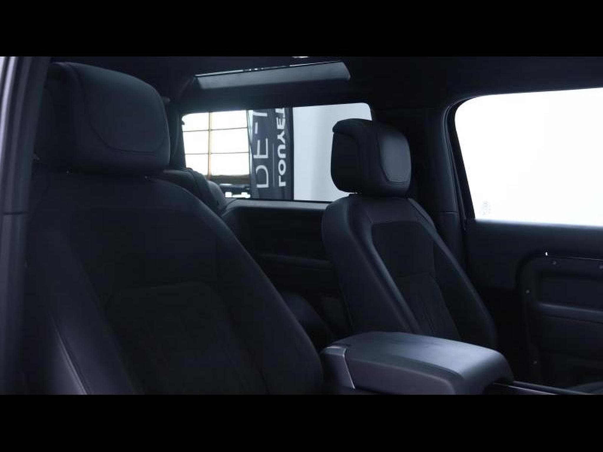 Land-Rover Defender 90 P525 V8 AWD Auto (2022) - Foto 12