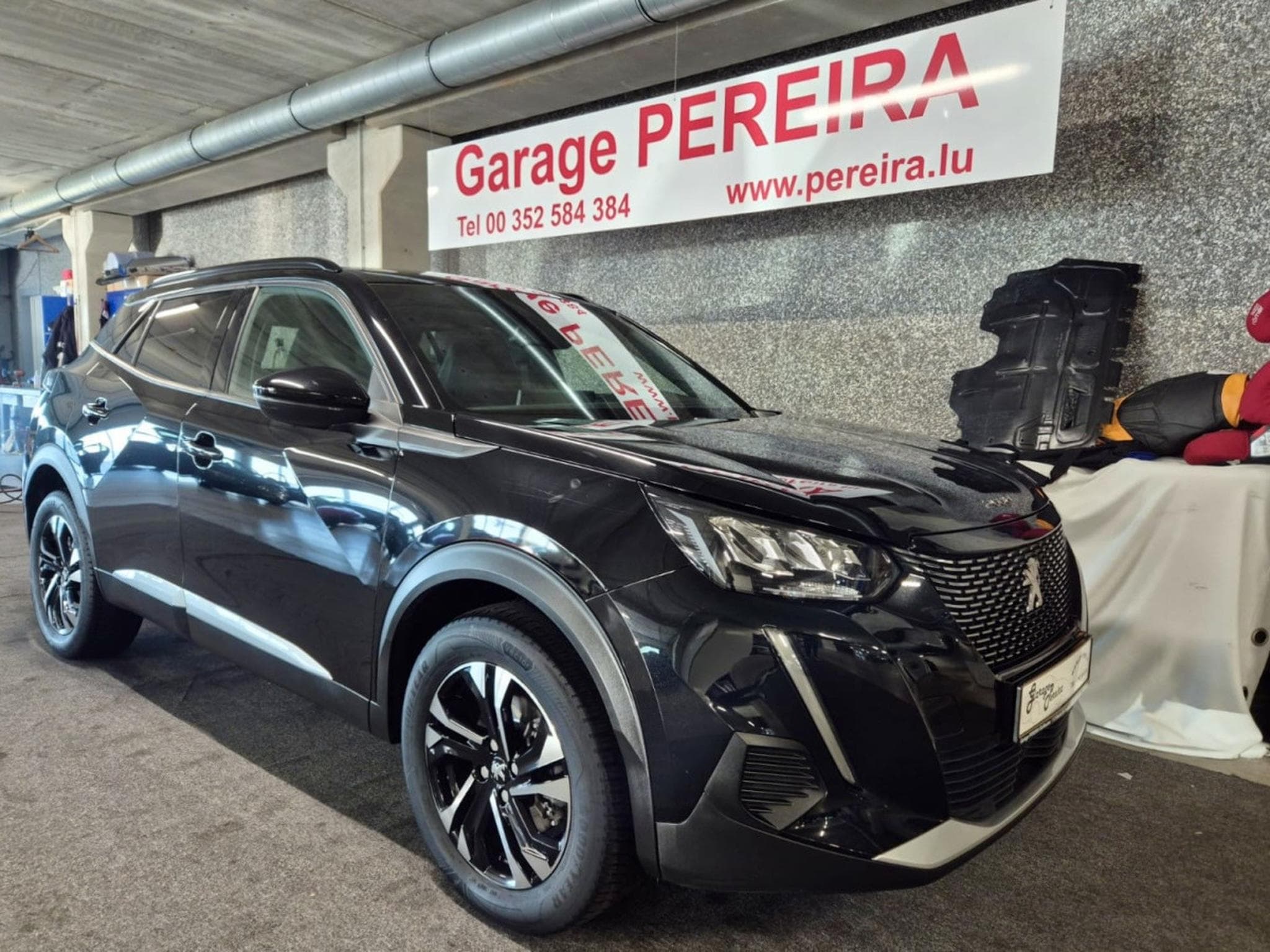 Peugeot 2008 1.5 BLUEHDI 130 ALLURE CUIR NAVI (2023) - Foto 1