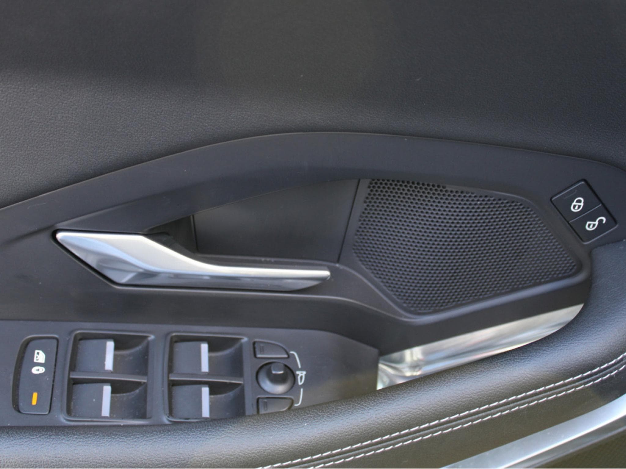 Jaguar E-Pace D 180 AWD R-DYNAMIC PANO CUIR NAVI (2020) - Foto 10