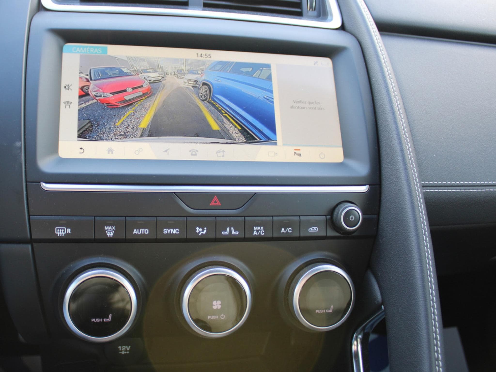 Jaguar E-Pace D 180 AWD R-DYNAMIC PANO CUIR NAVI (2020) - Foto 5
