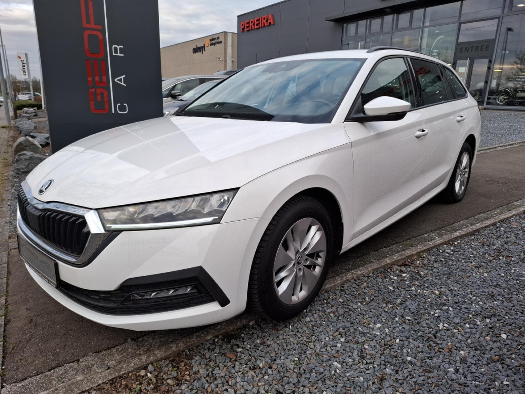 Skoda Octavia 2.0 TDI COMBI AMBITION LED (2020) - Foto 4