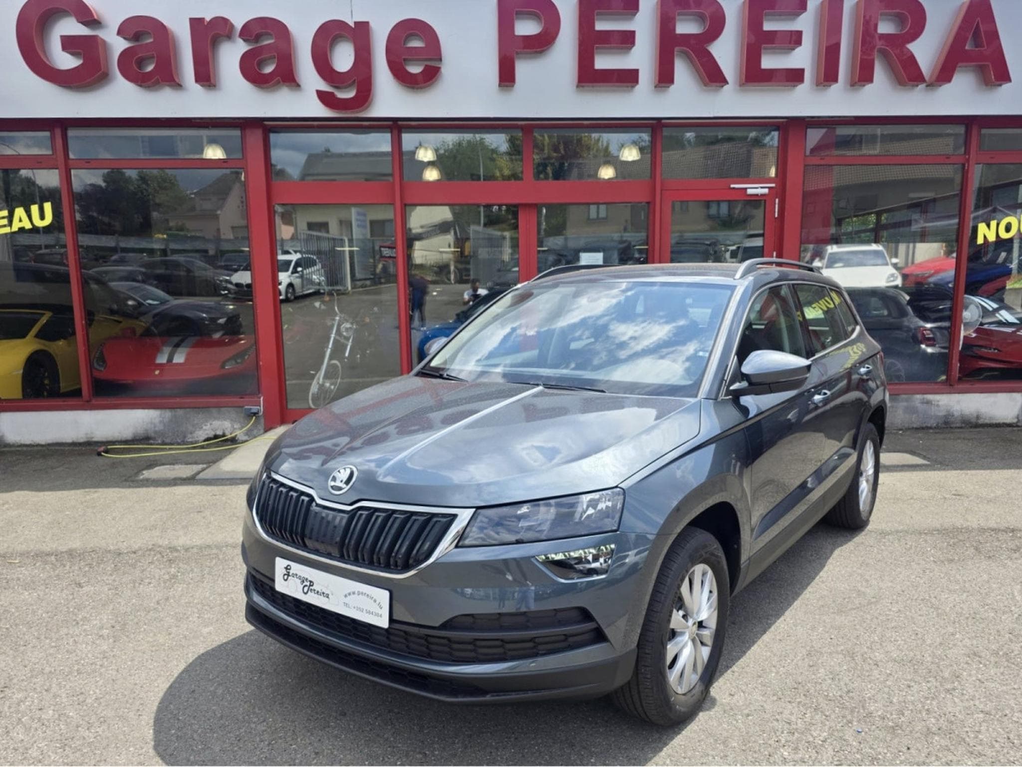 Skoda Karoq 2.0 TDI 150 CANTON NAVI 1 HAND (2022) - Foto 2