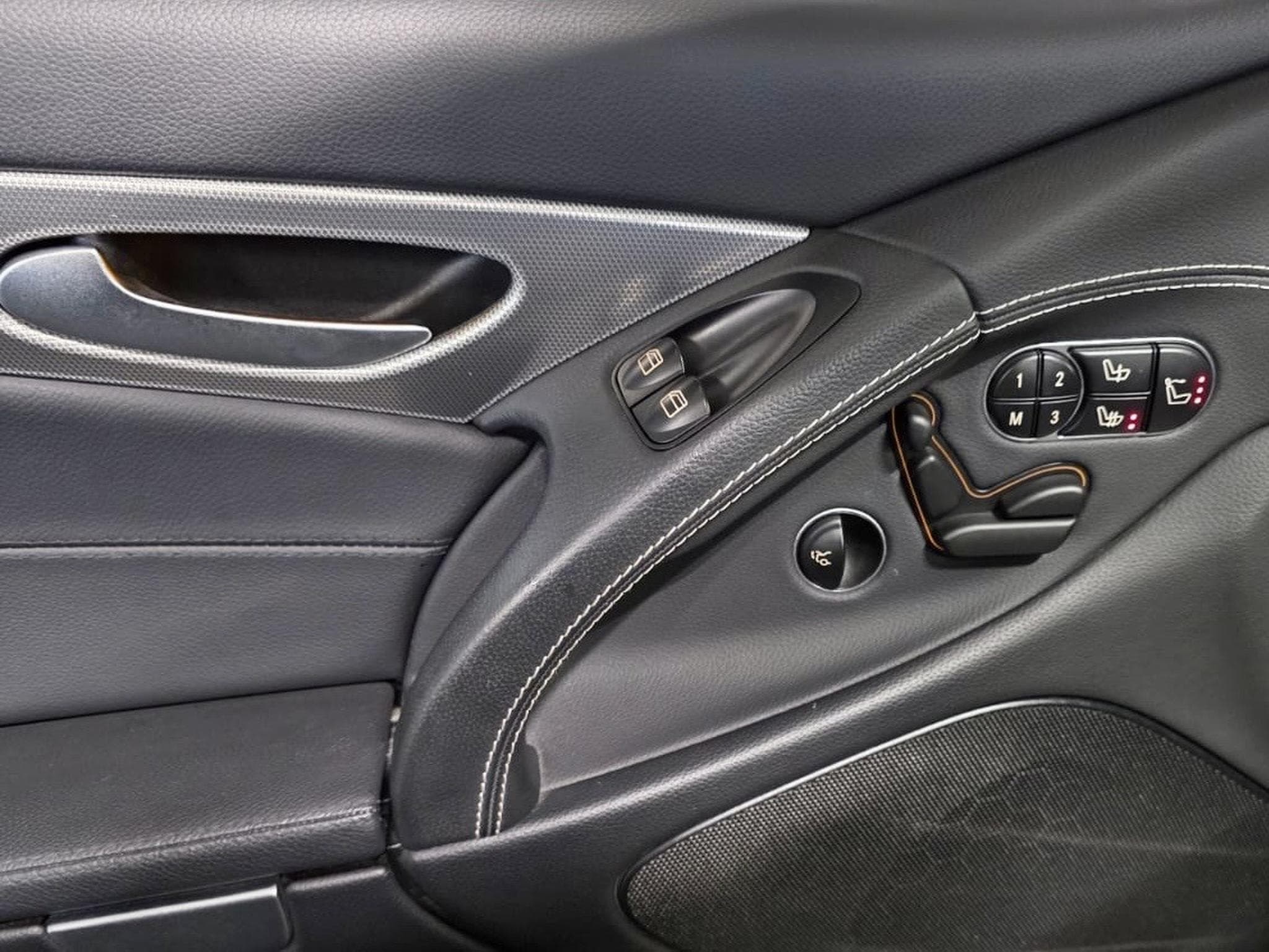 Mercedes SL 350 ROADSTER FACELIFT AIRSCRAF CUIR XENON EUROPA 1 HAND (2008) - Foto 9