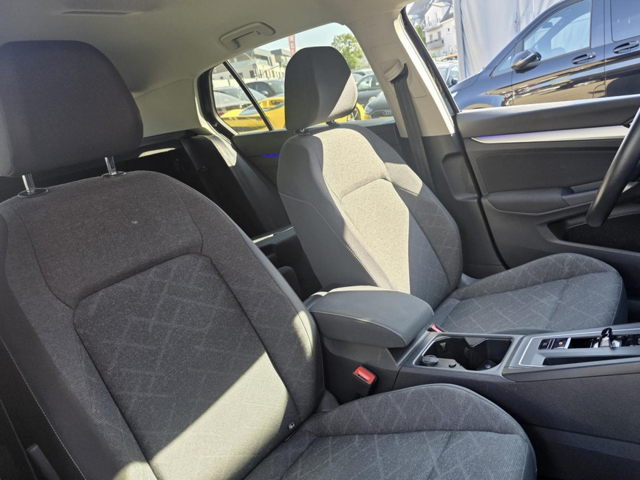 VW Golf Golf 8 1.5 eTSI 150 DSG LIFE LED NAVI (2021) - Foto 4