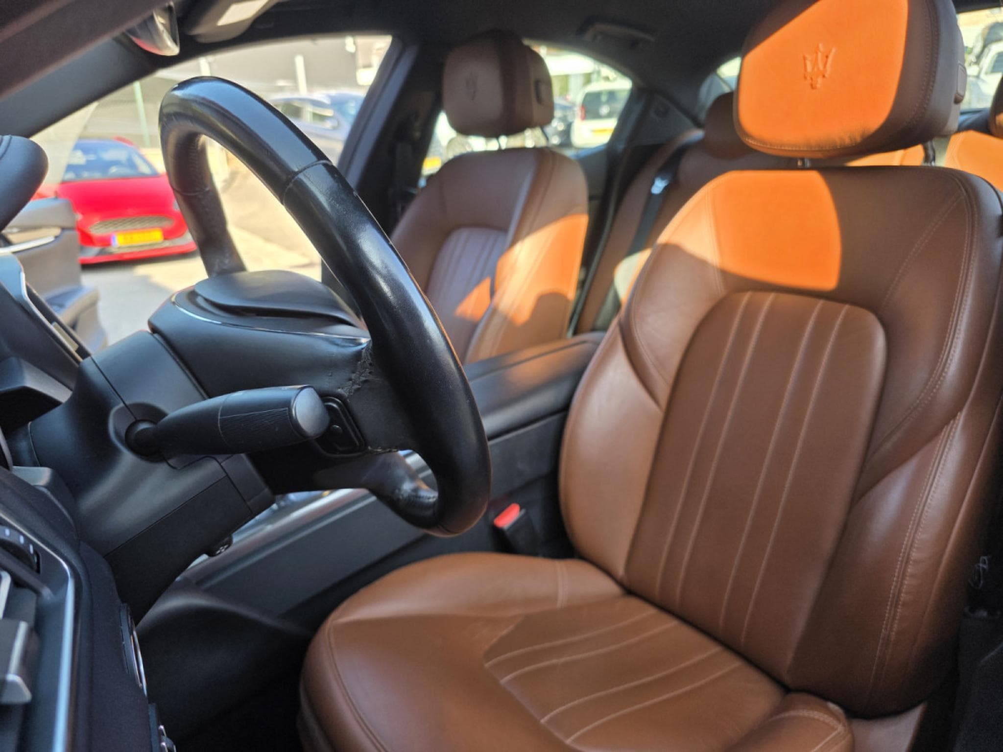 Maserati Ghibli 3.0 V6 SQ4 FACELIFT CUIR NAVI (2020) - Photo 8