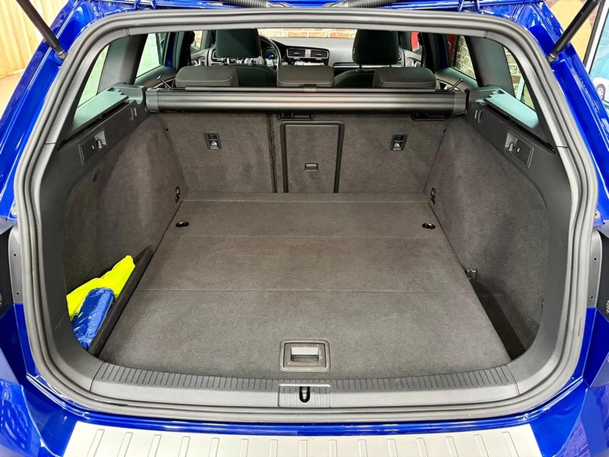 VW Golf Golf VII R Variant 2.0 TFSi 310cv Auto 4Motion (2017) - Foto 7