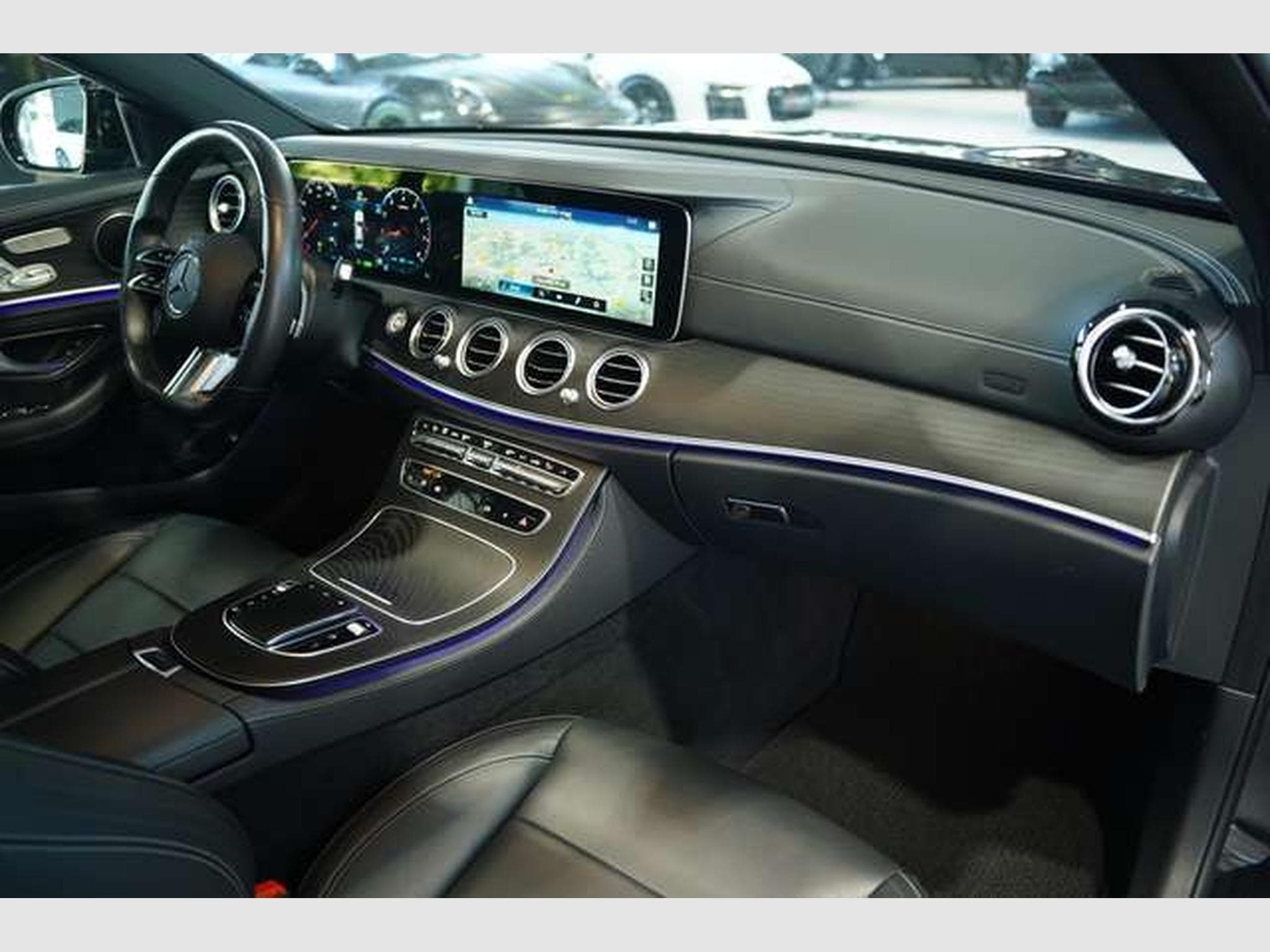 Mercedes E 450 4M AMG Line Limousine *2.H *20 *GSD *LUFT (2021) - Photo 14
