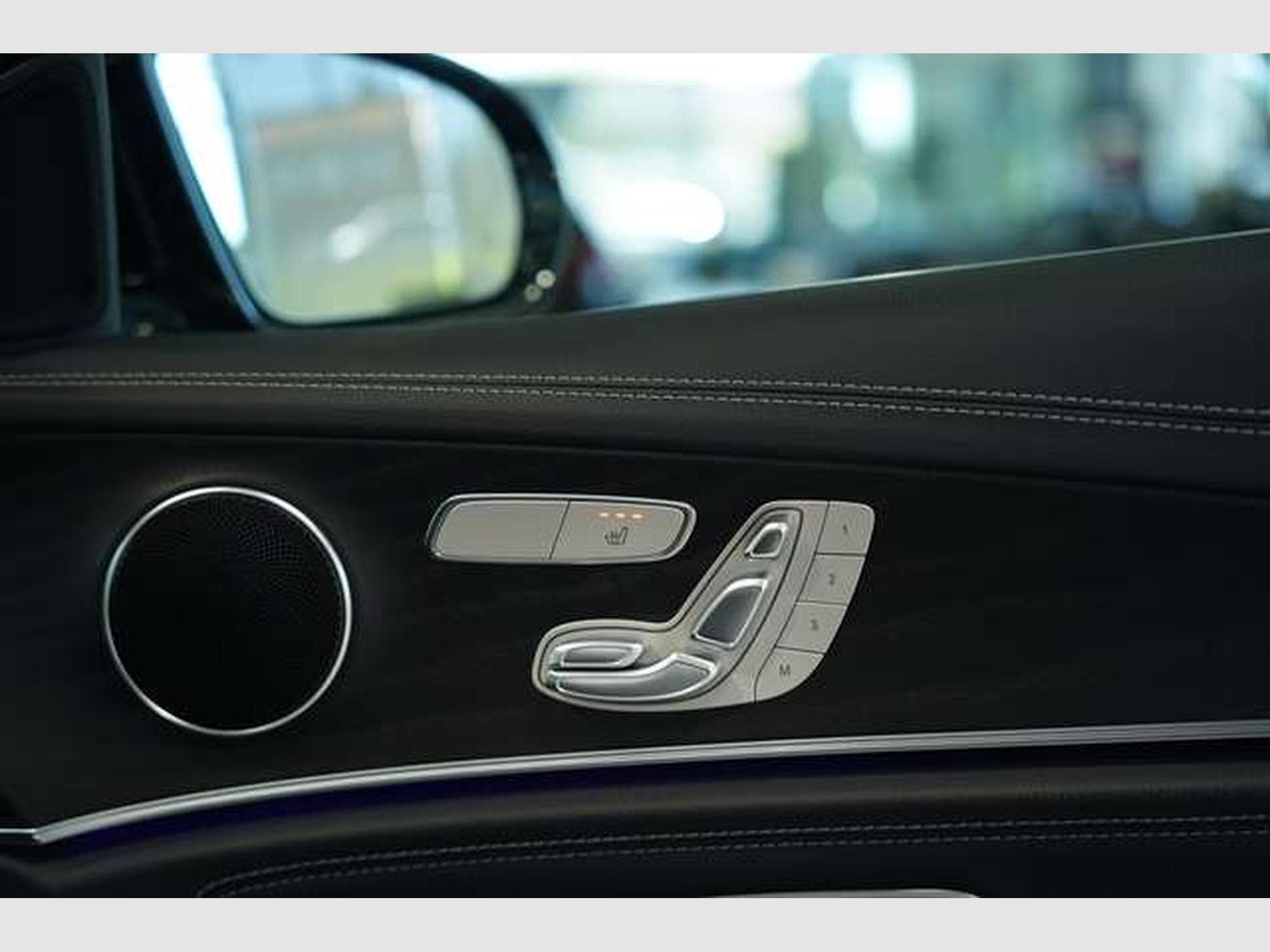 Mercedes E 450 4M AMG Line Limousine *2.H *20 *GSD *LUFT (2021) - Photo 16