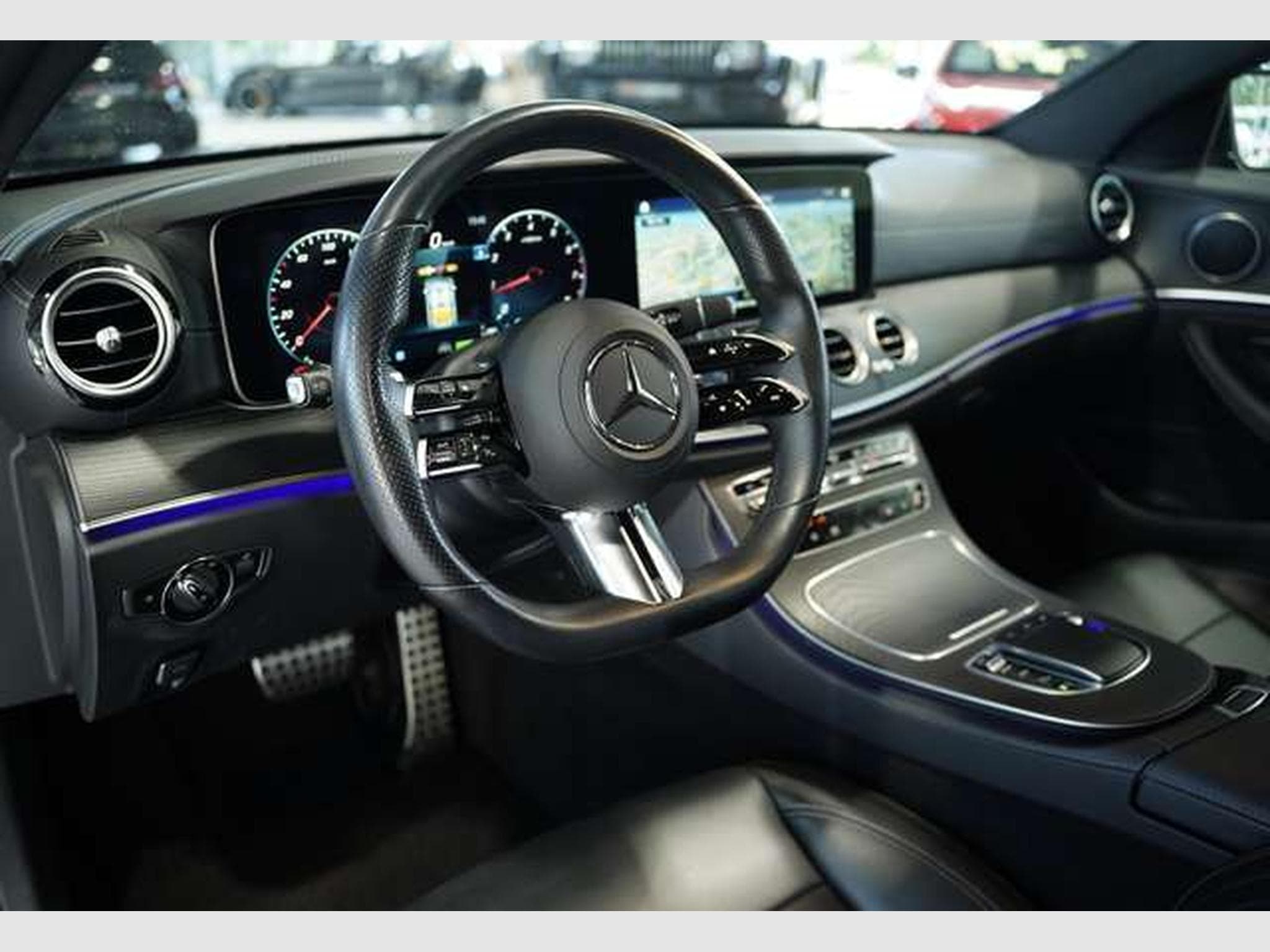 Mercedes E 450 4M AMG Line Limousine *2.H *20 *GSD *LUFT (2021) - Photo 25
