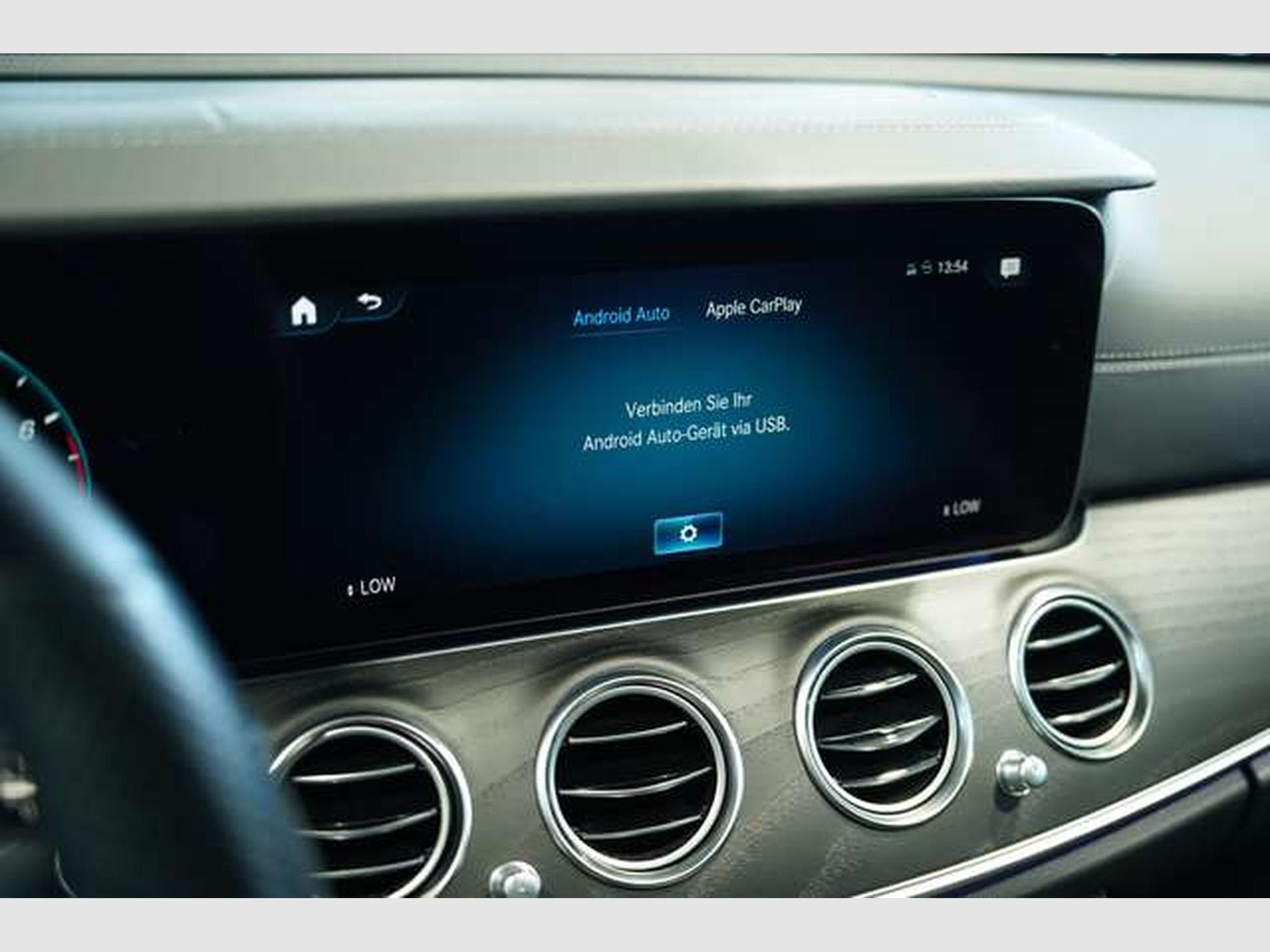 Mercedes E 450 4M AMG Line Limousine *2.H *20 *GSD *LUFT (2021) - Photo 35