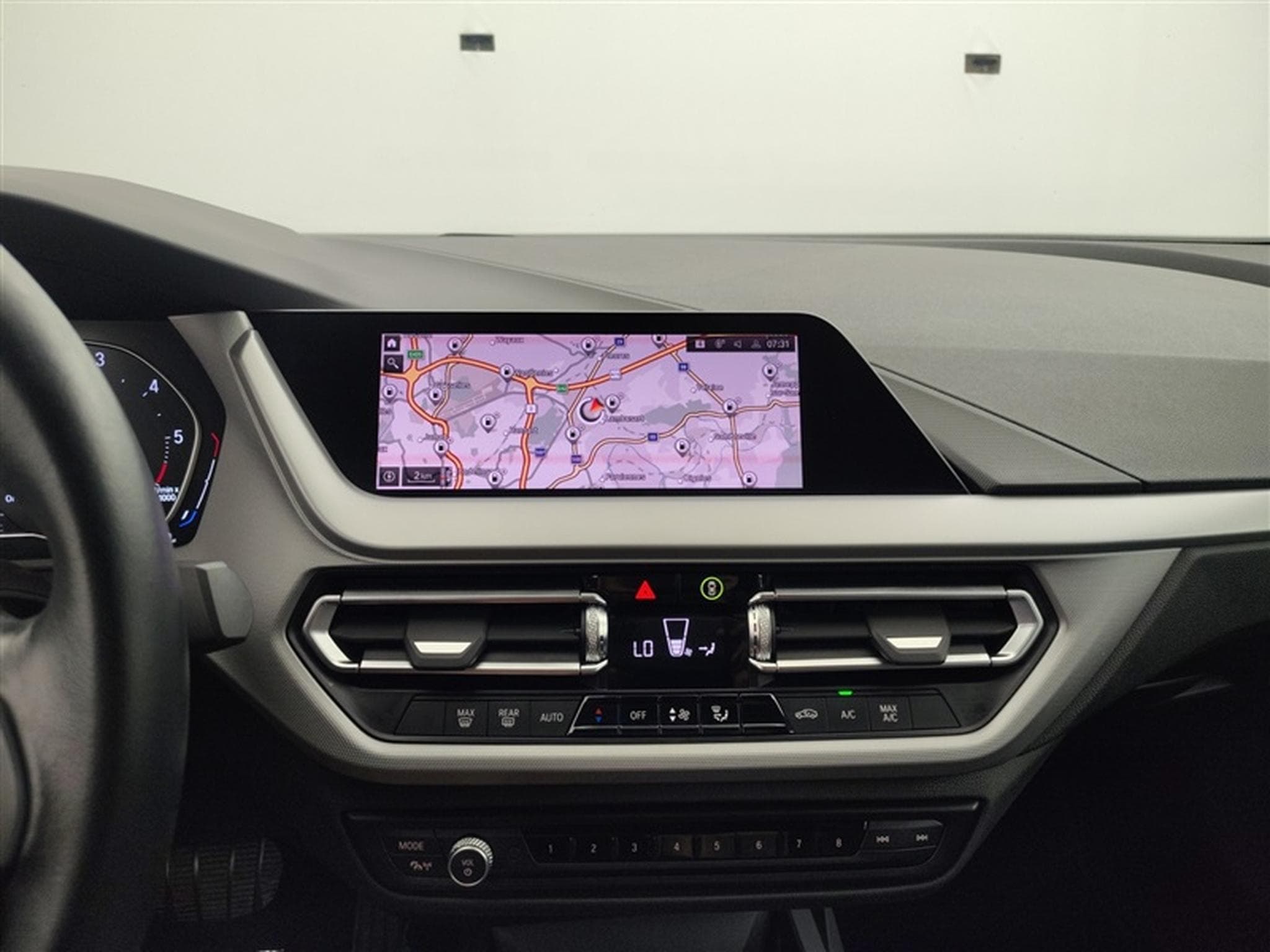 BMW 216 216 dA GranCoupé SPORTLINE NAVI / FULL LED / CUIR SPORT (2022) - Photo 11