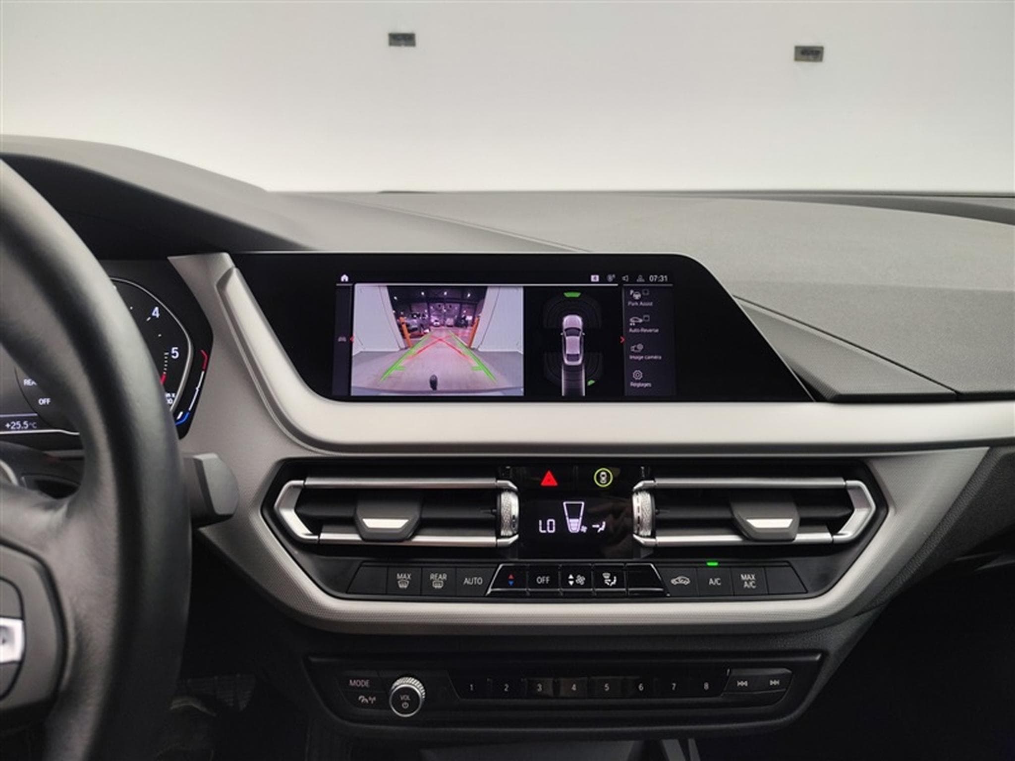 BMW 216 216 dA GranCoupé SPORTLINE NAVI / FULL LED / CUIR SPORT (2022) - Photo 19