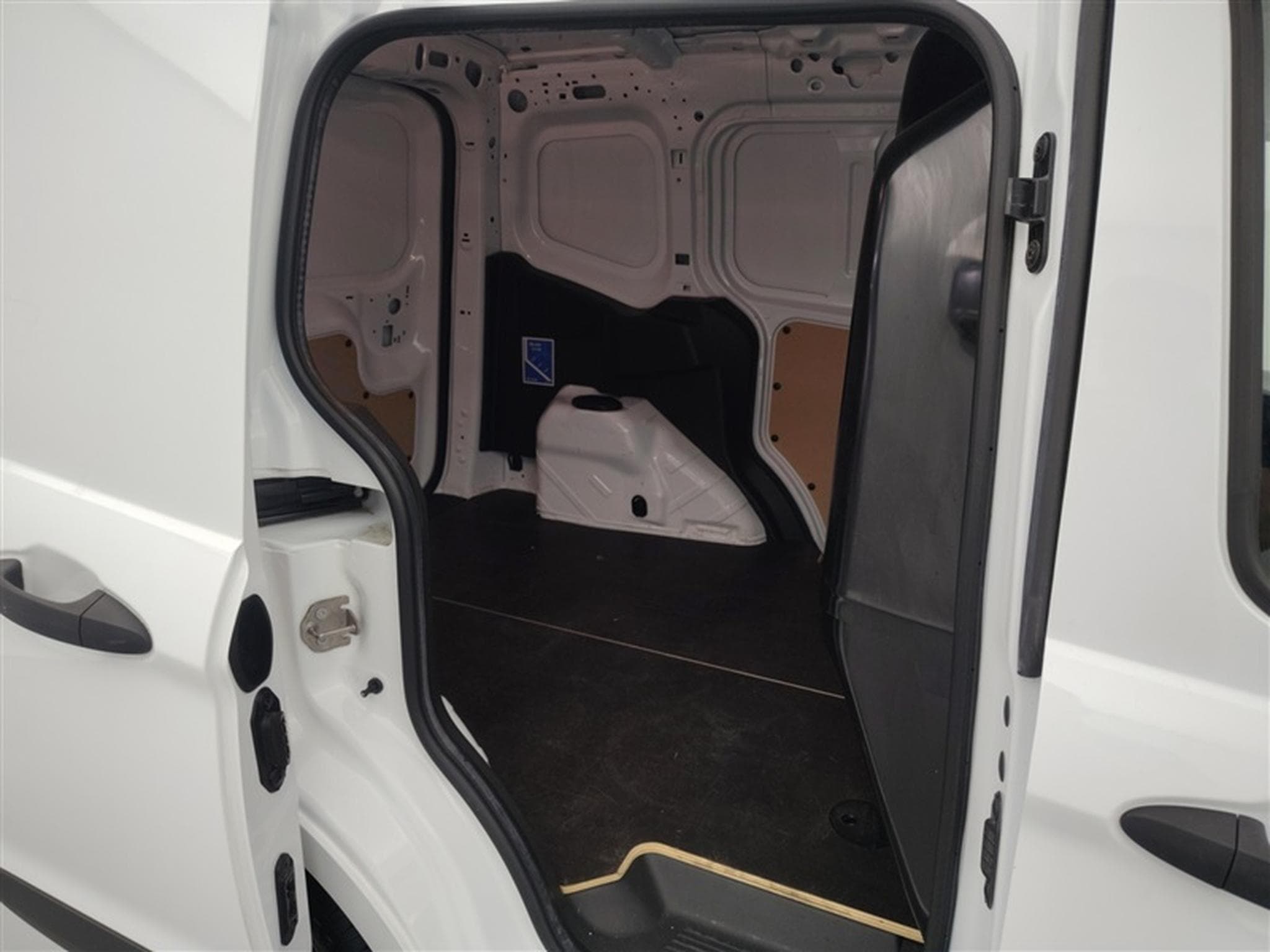 Ford Transit 1.0 EcoBoost Trend (2021) - Photo 13