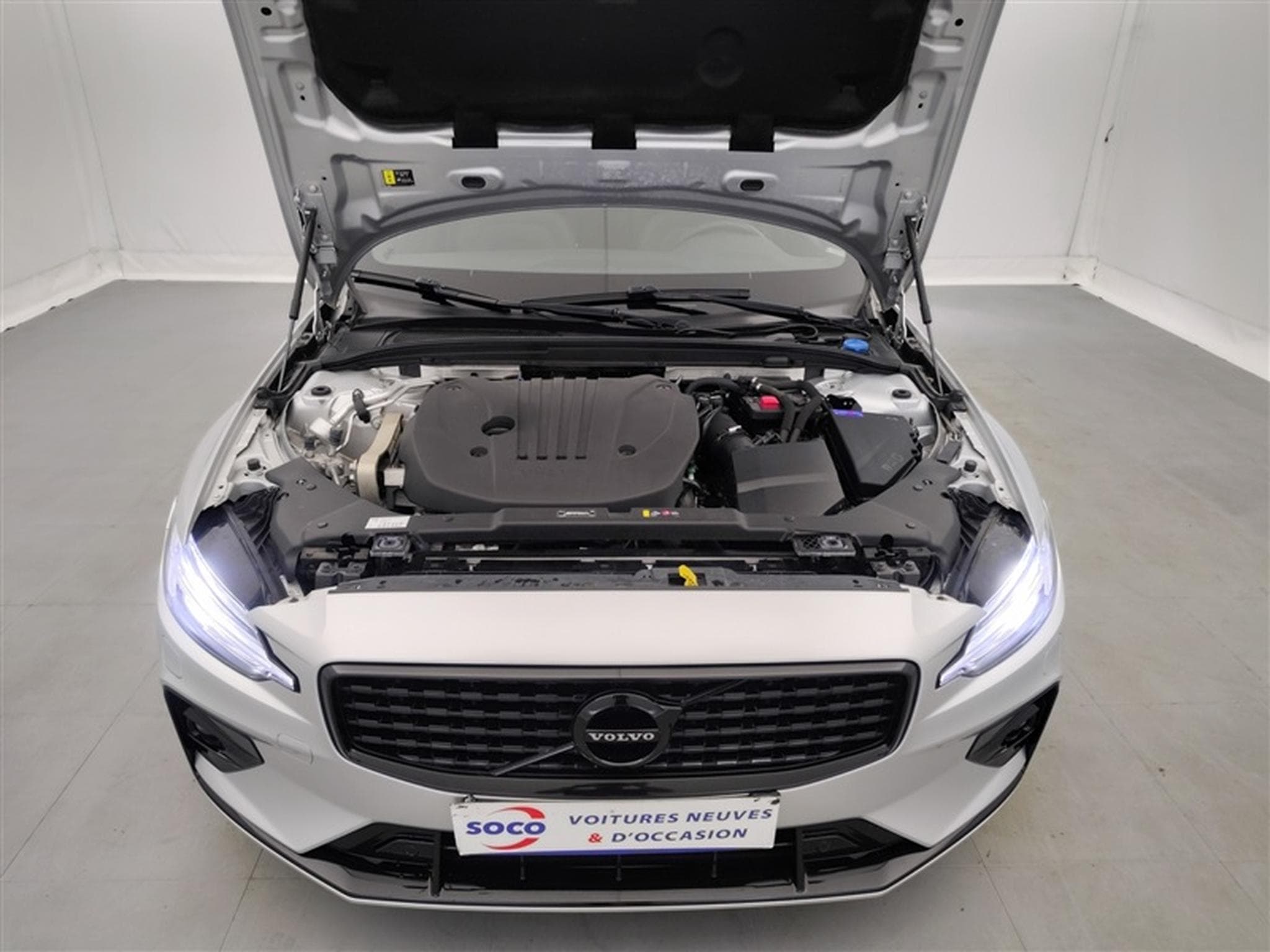 Volvo S60 2.0 B3 MHE R-Design Geartronic NAVI / PANO/ H-KARDON / JA 19 (2022) - Photo 21