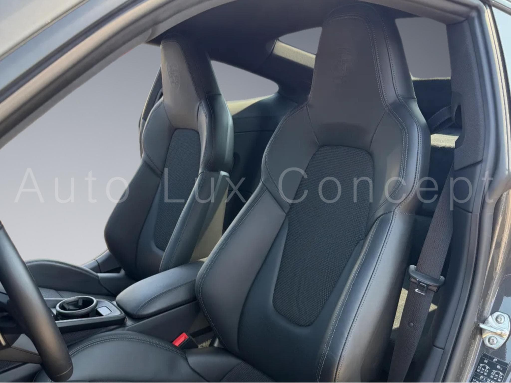 Porsche 911 911 GT3 Pack Touring (2021) - Photo 13